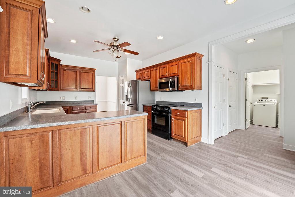 BOWLING GREEN MEADOWS - Residential