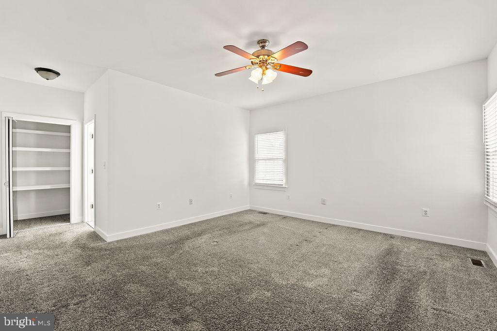 BOWLING GREEN MEADOWS - Residential