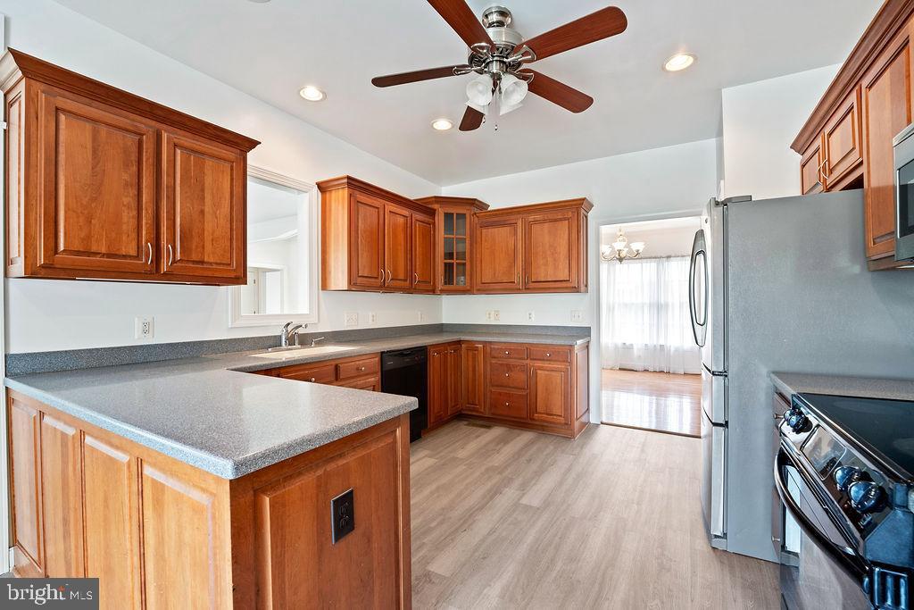 BOWLING GREEN MEADOWS - Residential