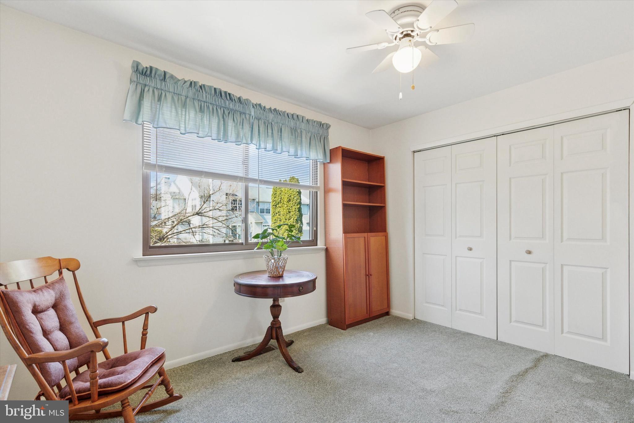 SAW MILL VALLEY - Residential