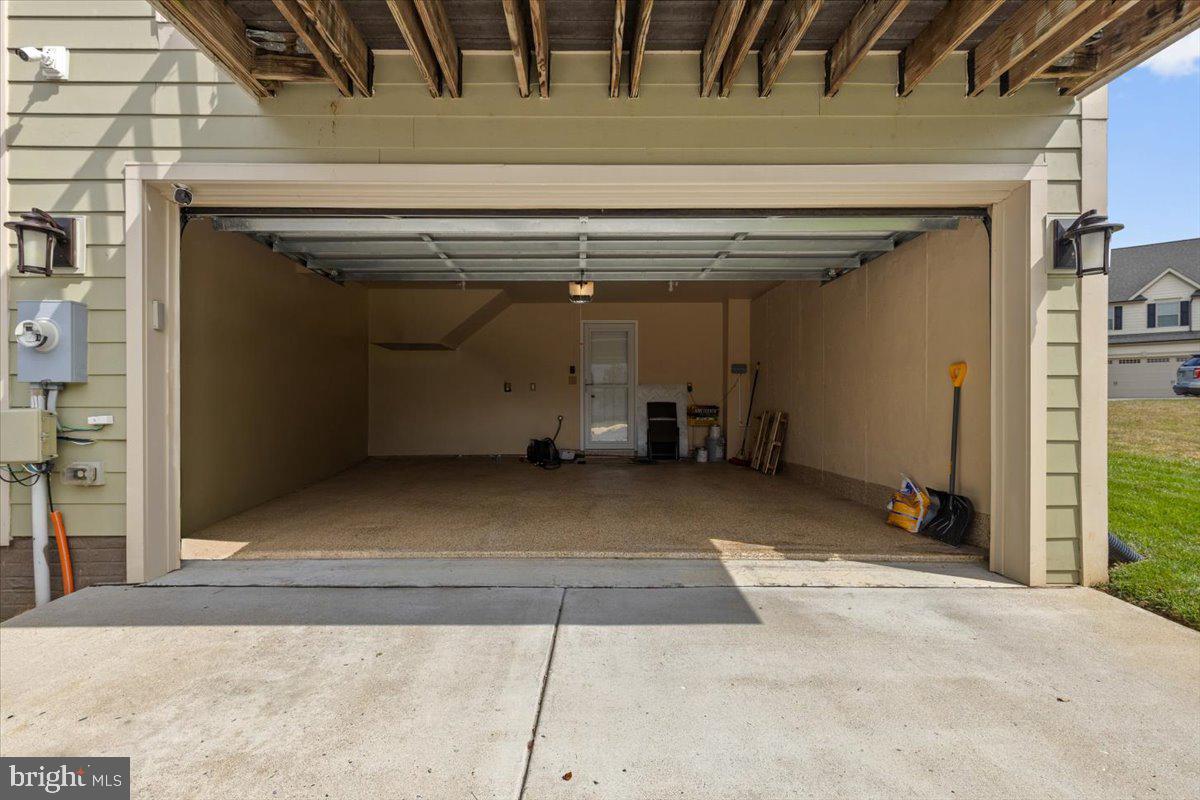 POTOMAC SHORES - Residential Lease