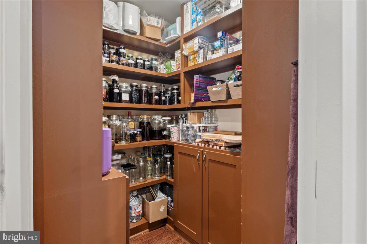 POTOMAC SHORES - Residential Lease