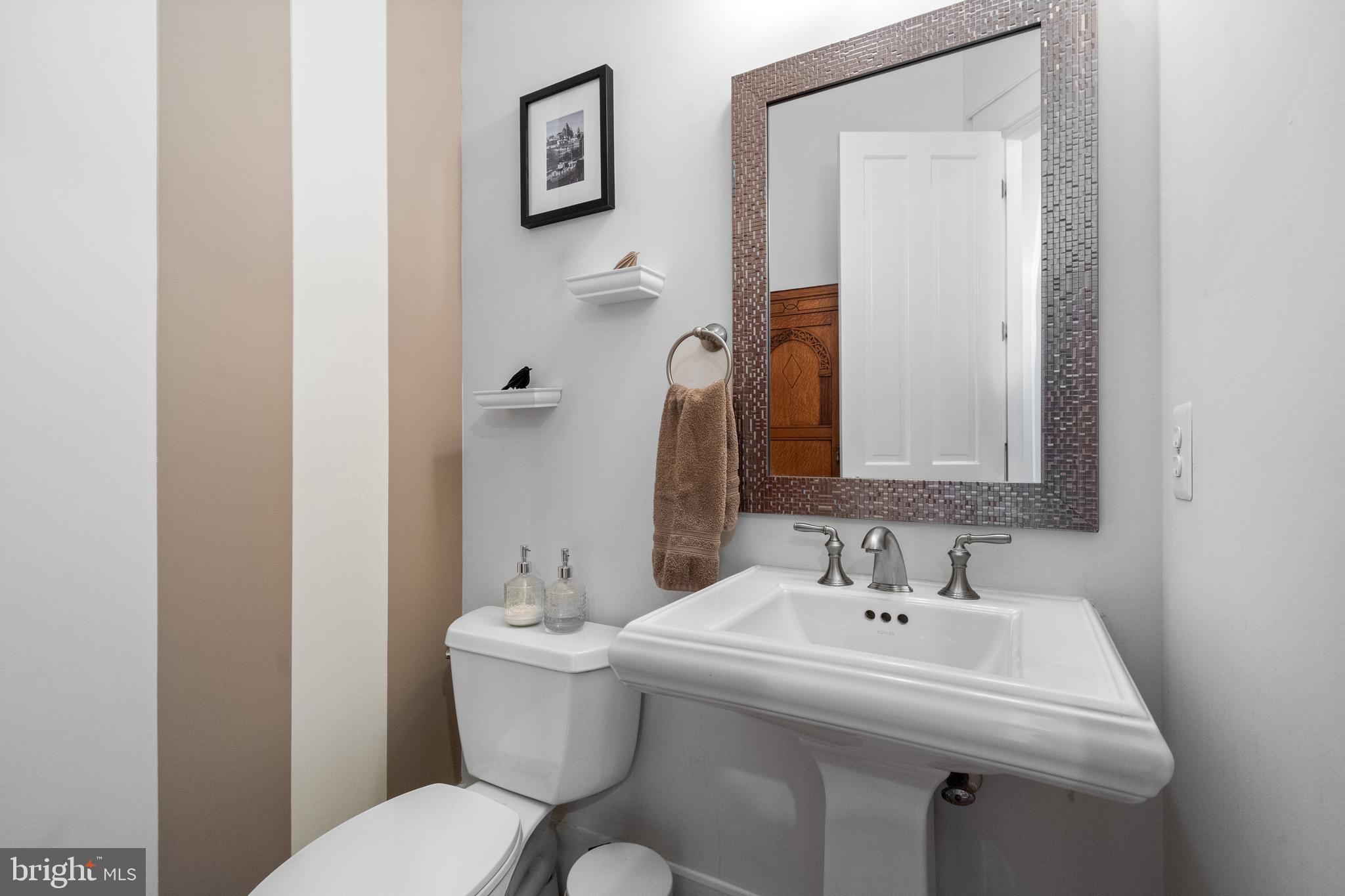 FAIRFAX FARMS - Residential