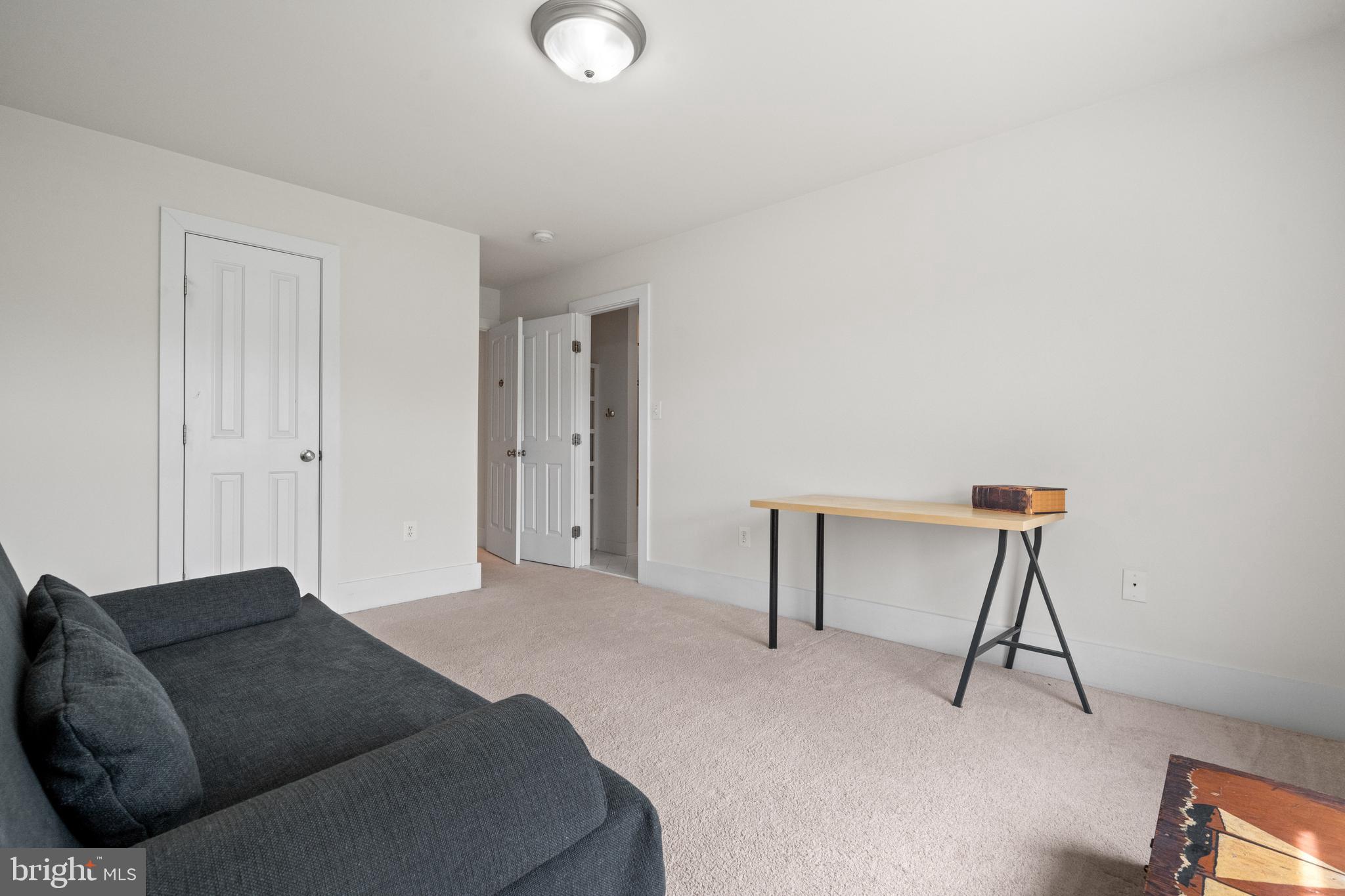 FAIRFAX FARMS - Residential