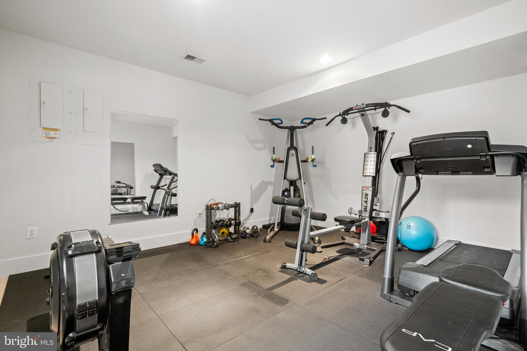 FAIRFAX FARMS - Residential