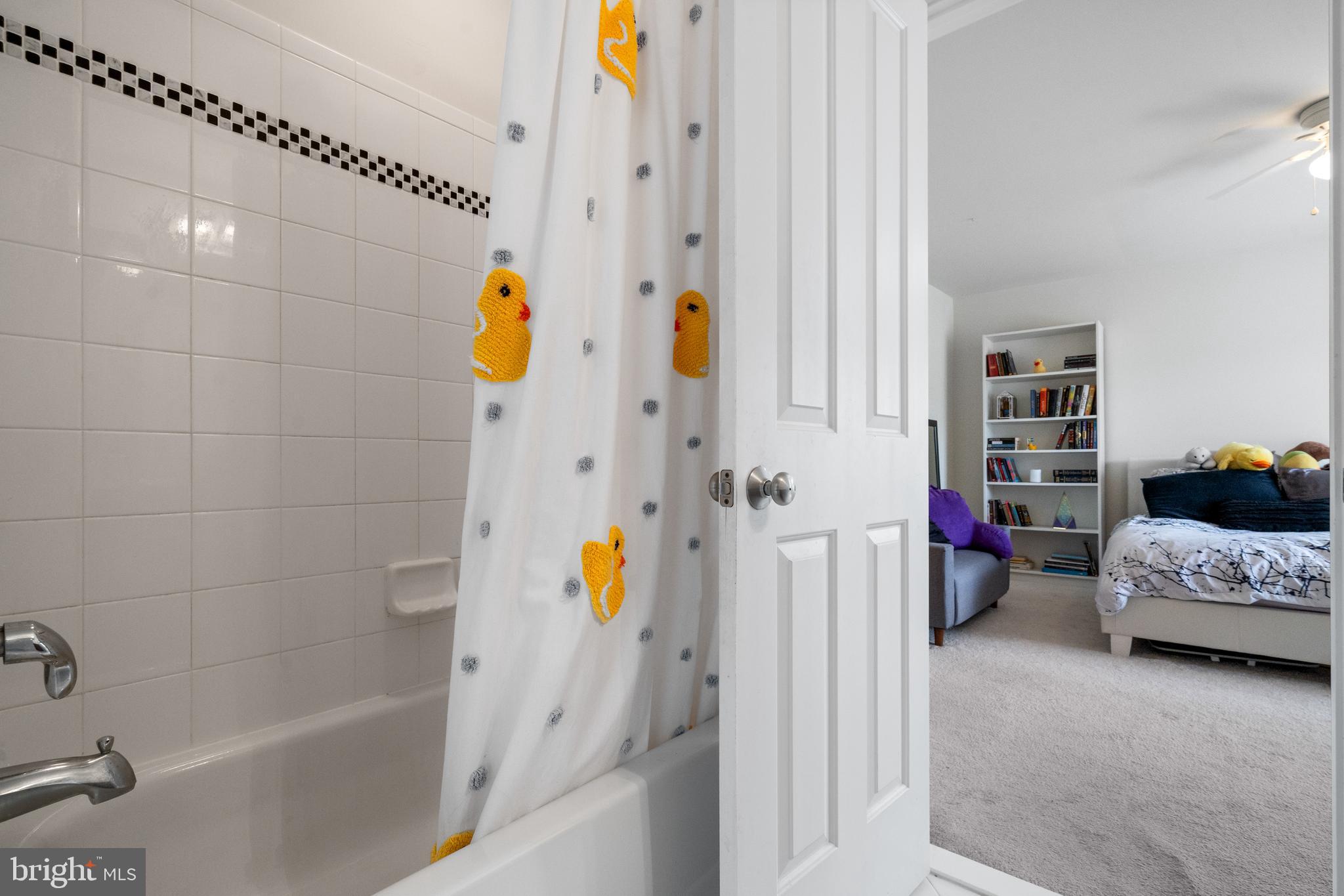 FAIRFAX FARMS - Residential