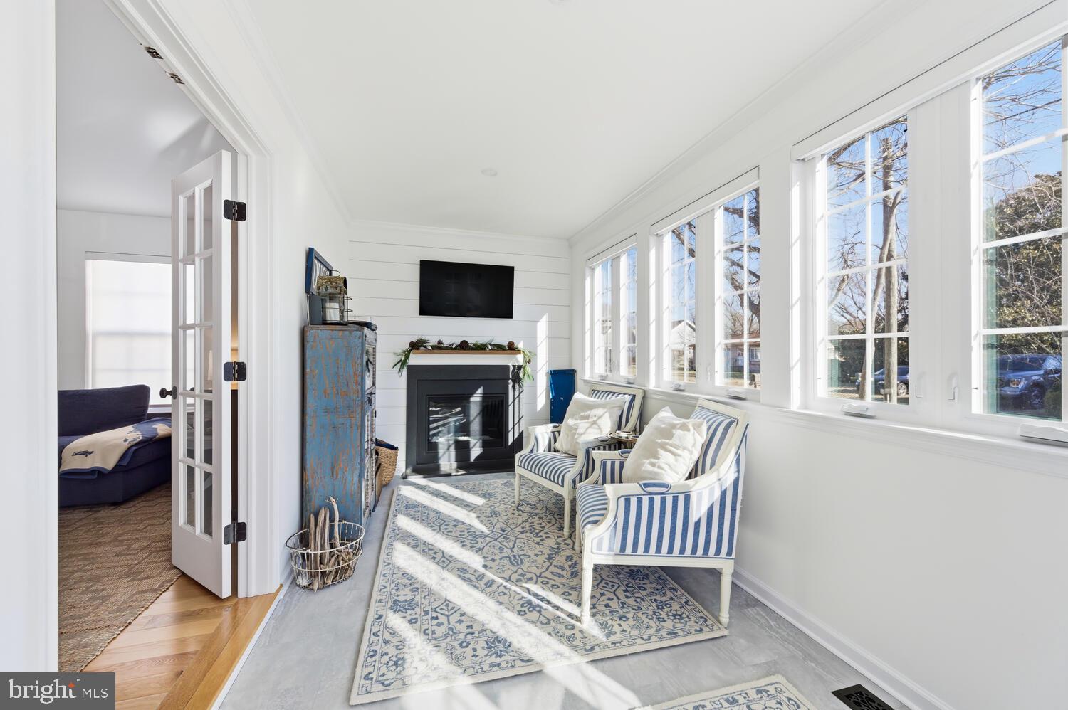 BELLEVUE - Residential