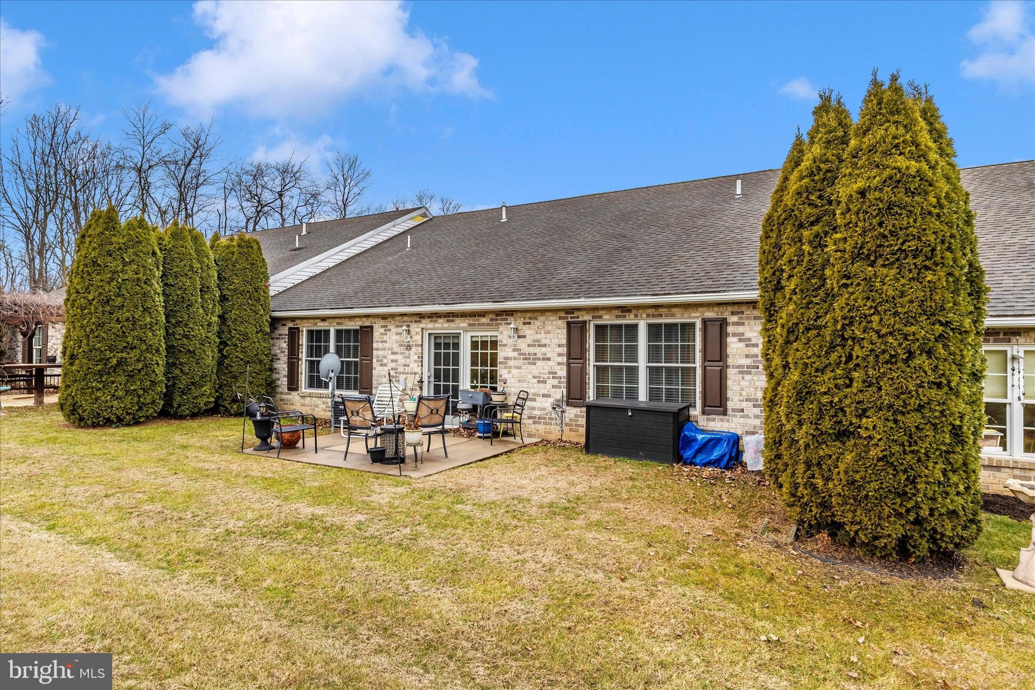 MOSS SPRING - Residential