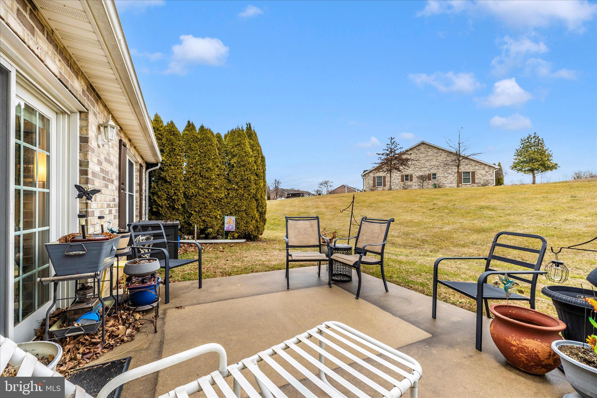 MOSS SPRING - Residential