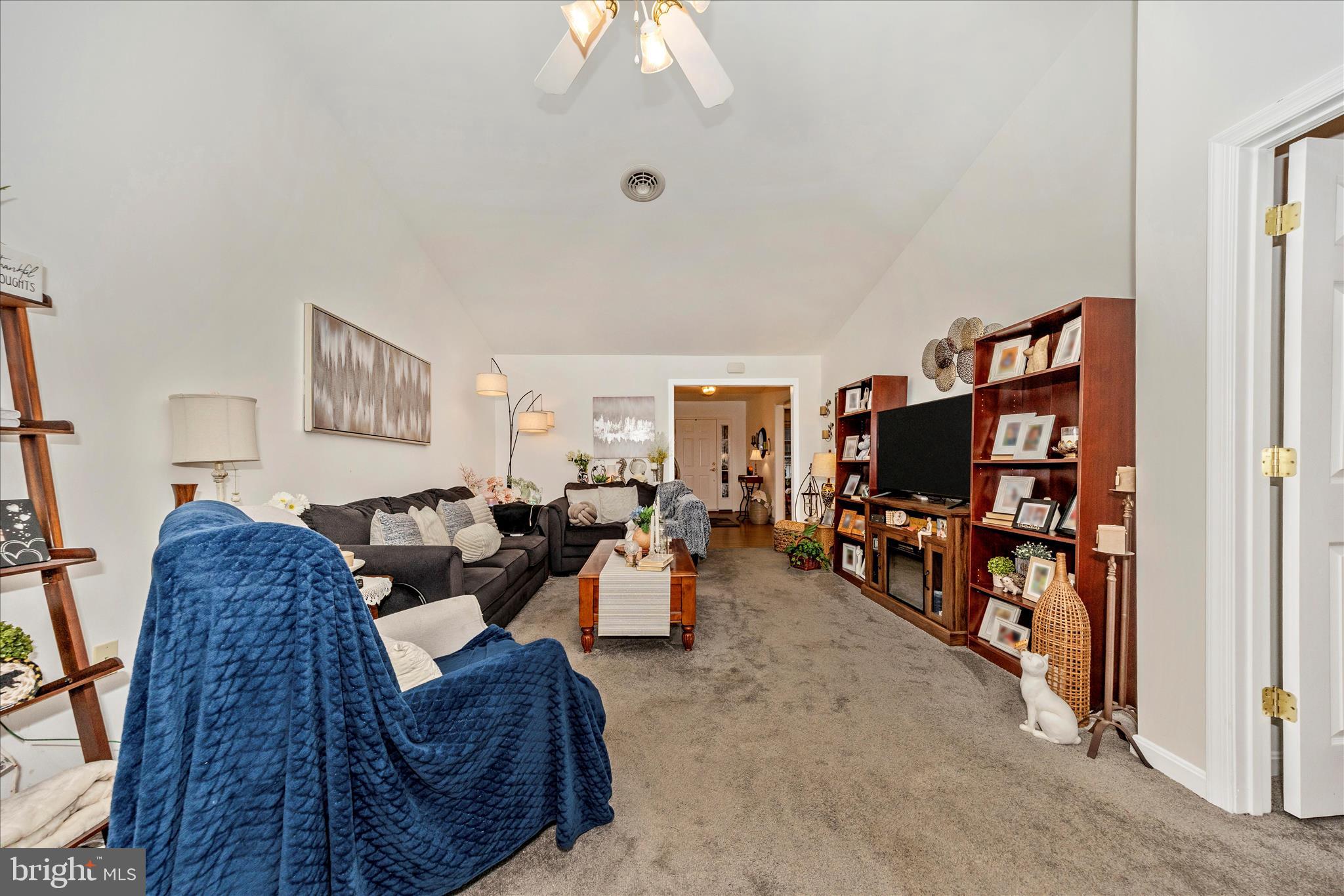 MOSS SPRING - Residential