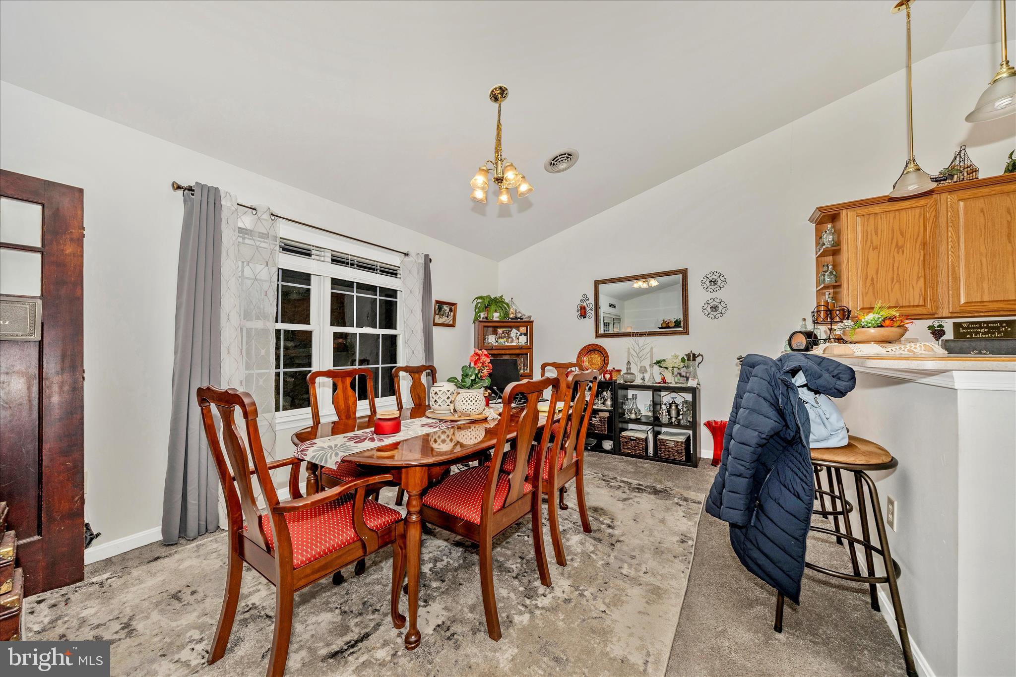 MOSS SPRING - Residential