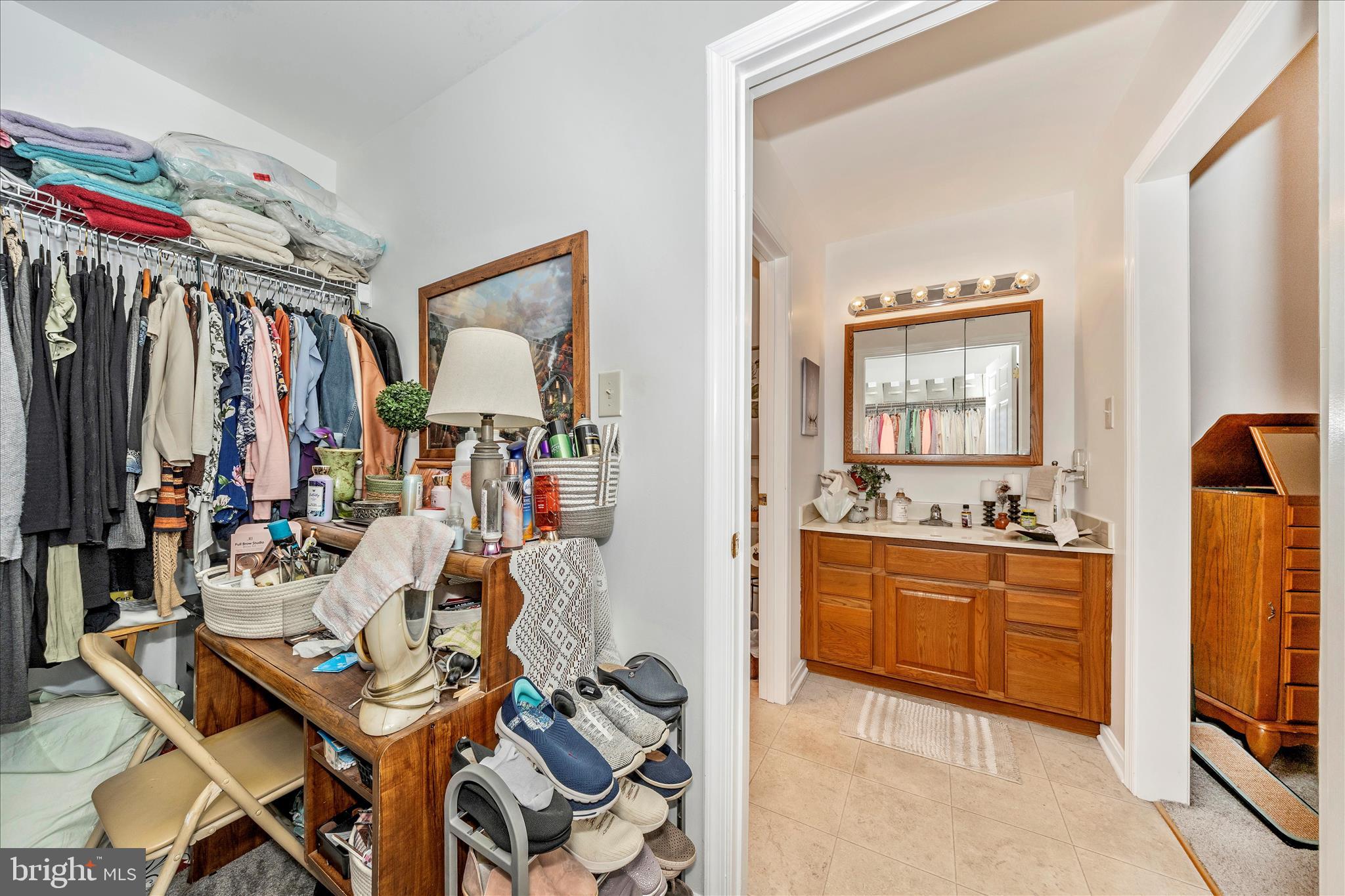 MOSS SPRING - Residential