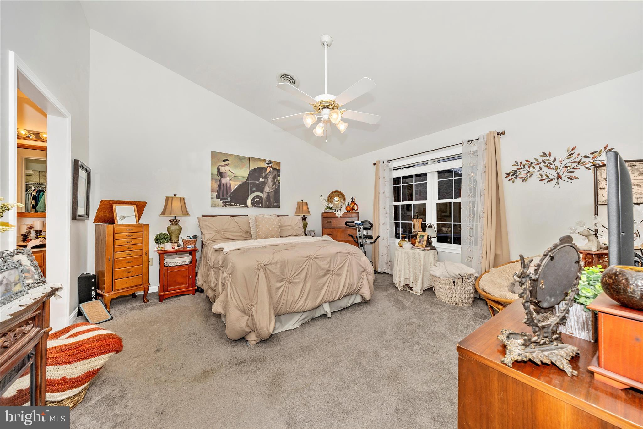 MOSS SPRING - Residential