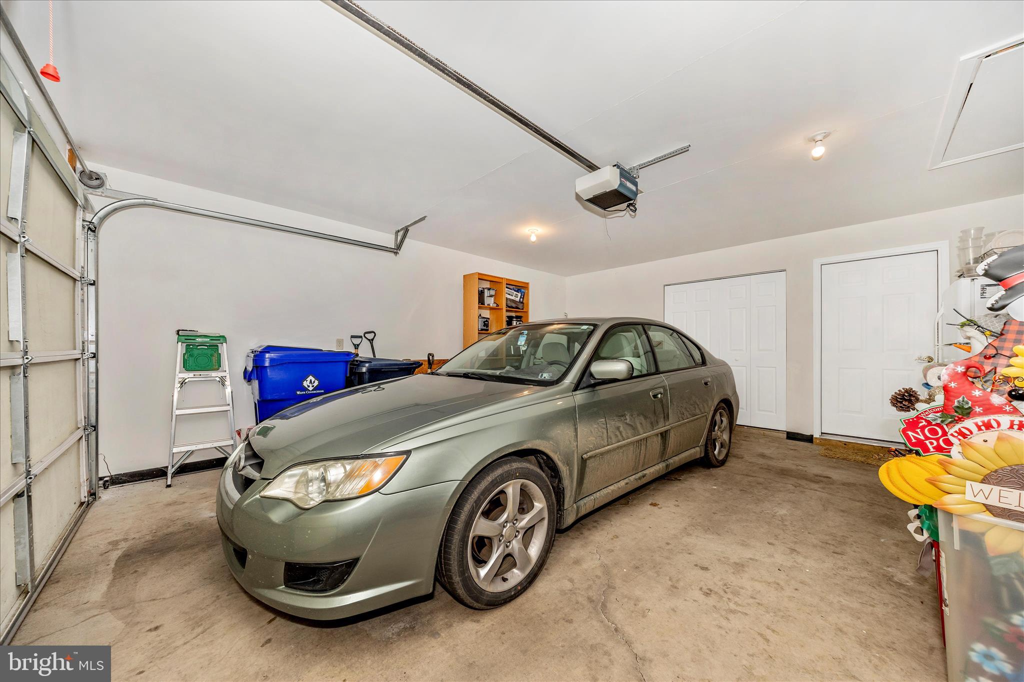 MOSS SPRING - Residential