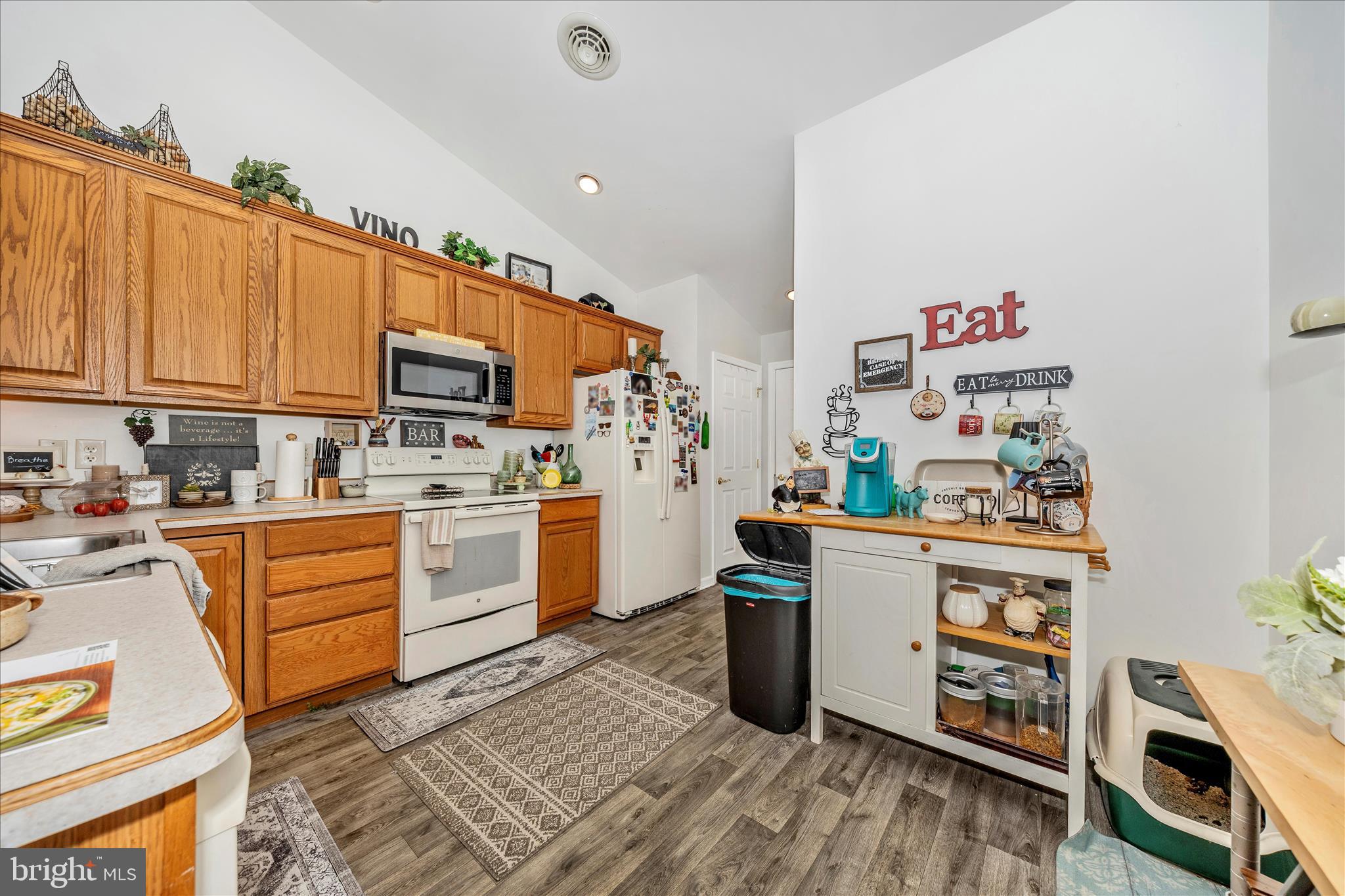 MOSS SPRING - Residential