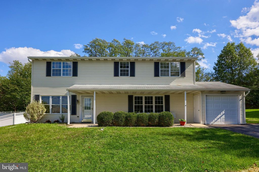 Photo of 757 Ferndale ROAD, Mount Joy, PA 17552 (MLS # PALA2042374)