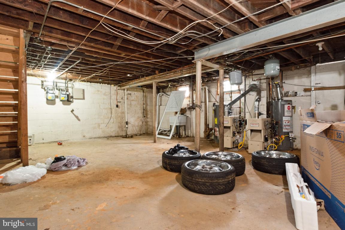 WINDSOR HILLS - Residential Income