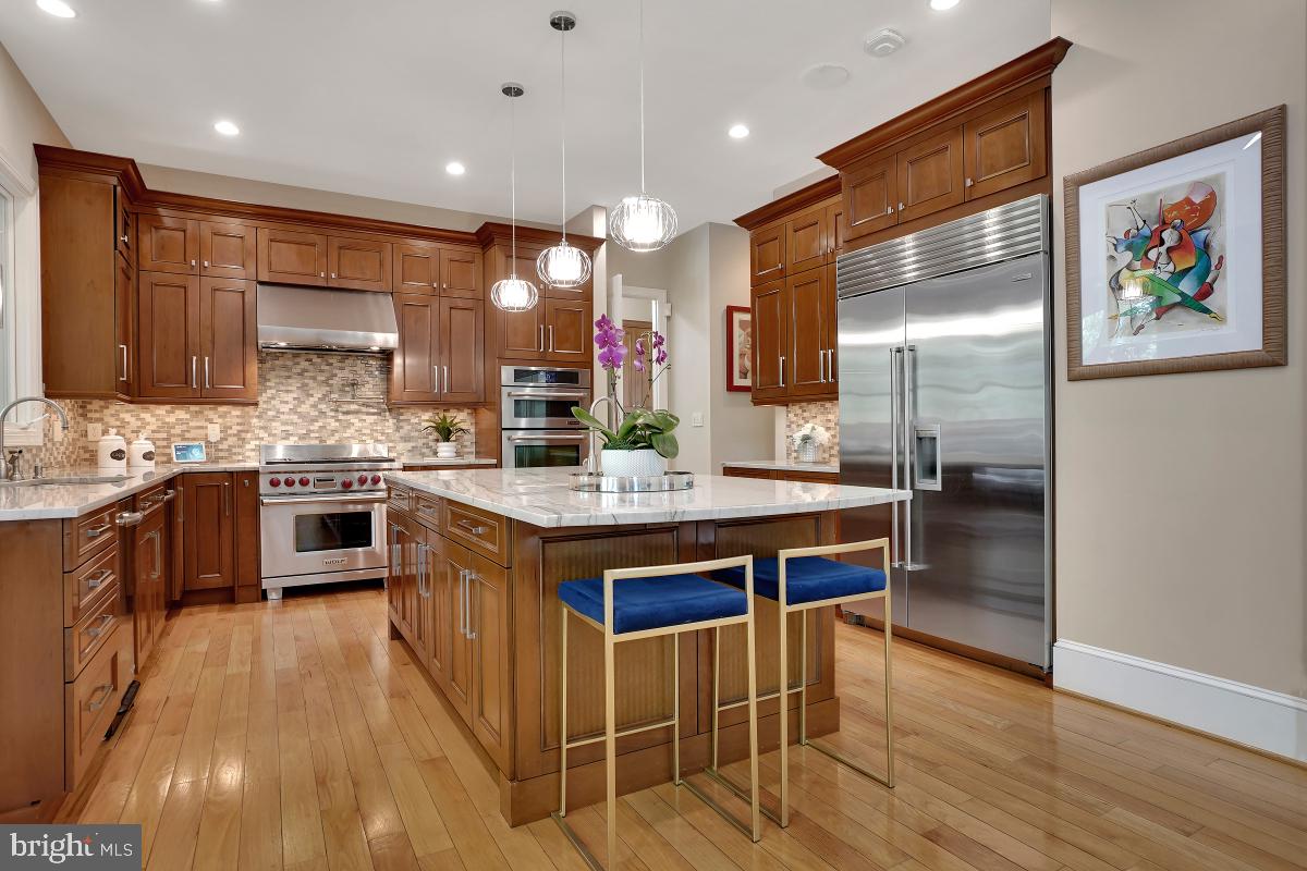 OAKTON - Residential