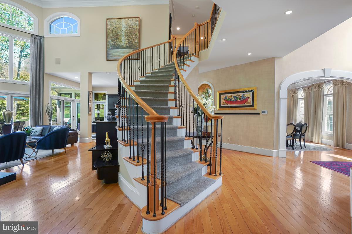 OAKTON - Residential