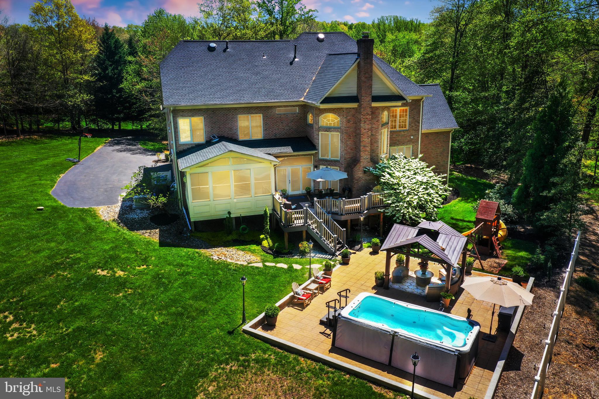 OAKTON - Residential