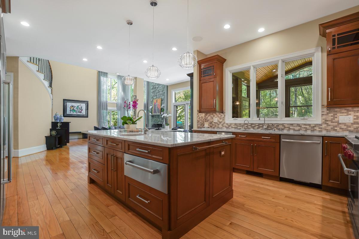 OAKTON - Residential