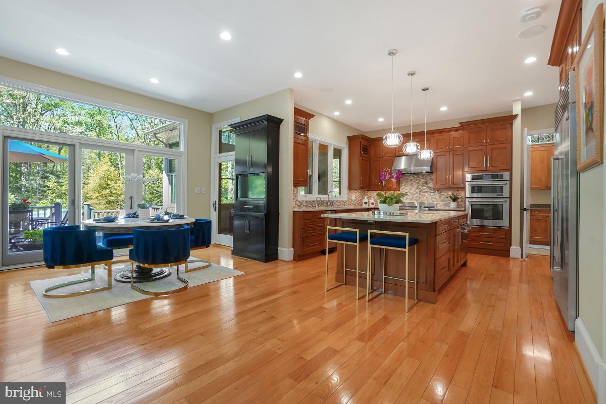 OAKTON - Residential