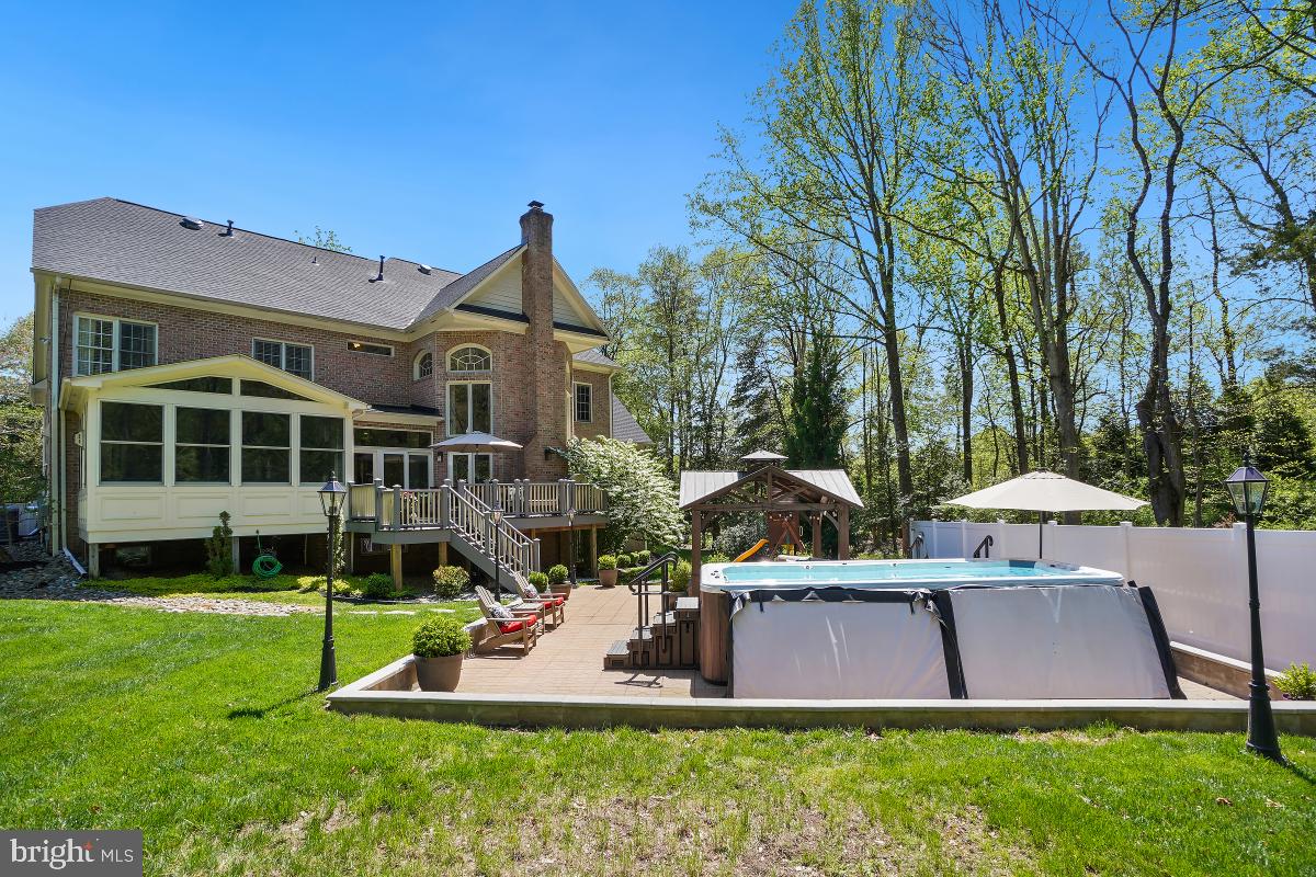 OAKTON - Residential