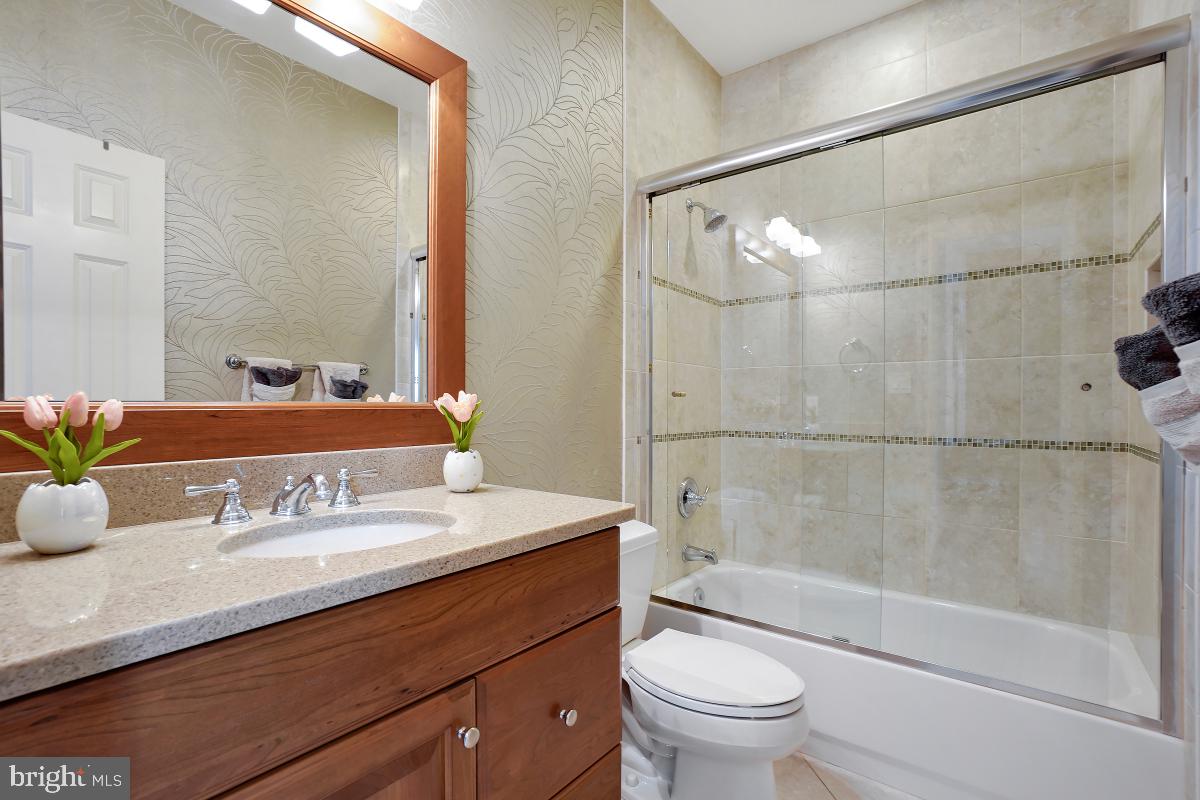 OAKTON - Residential