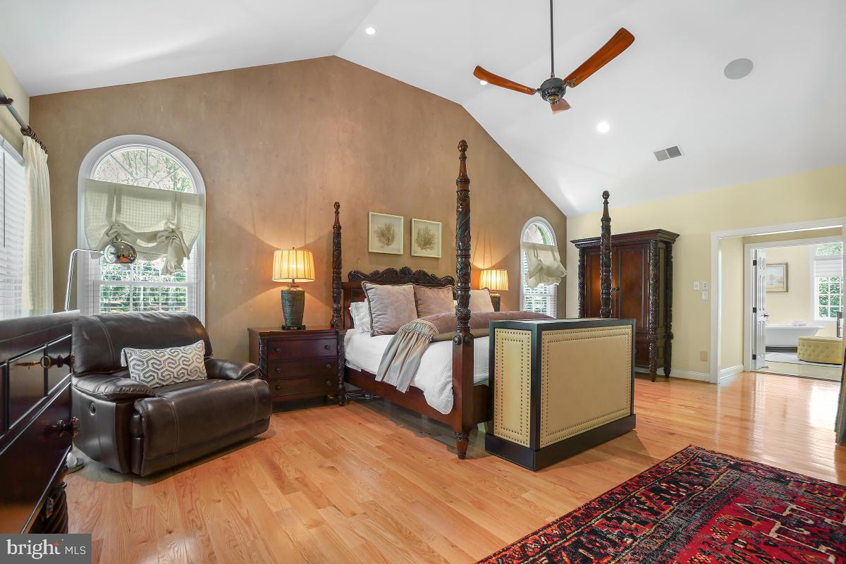 OAKTON - Residential