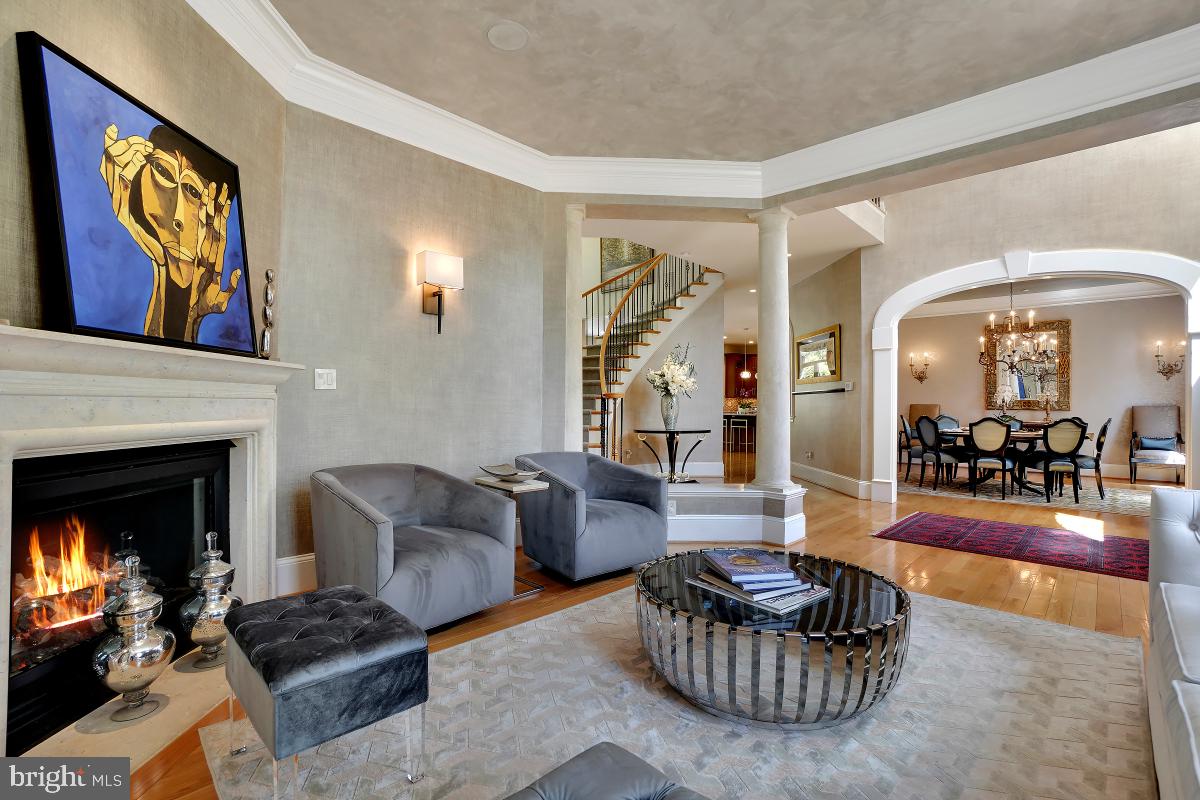 OAKTON - Residential