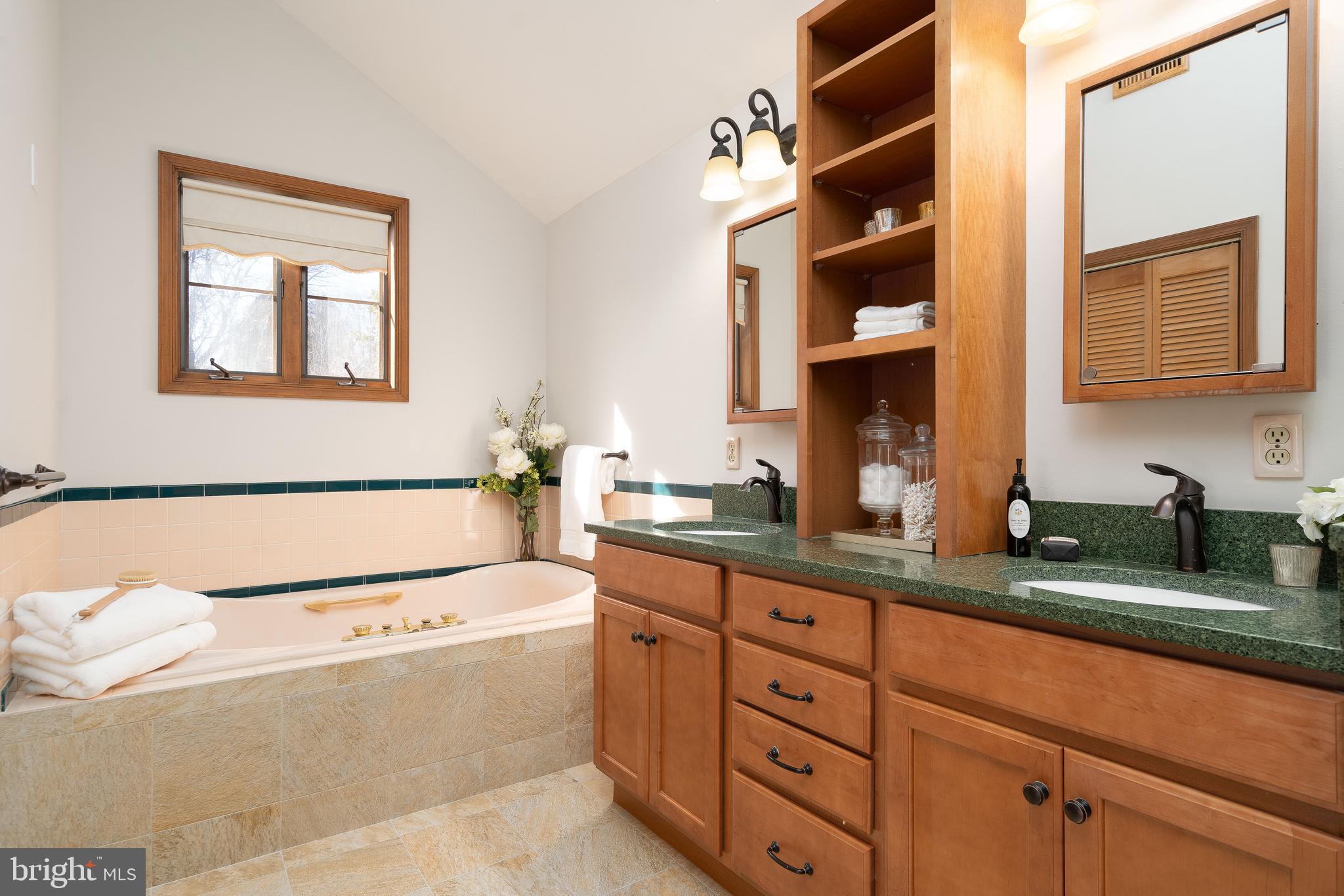 GREENWAY DOWNS - Residential