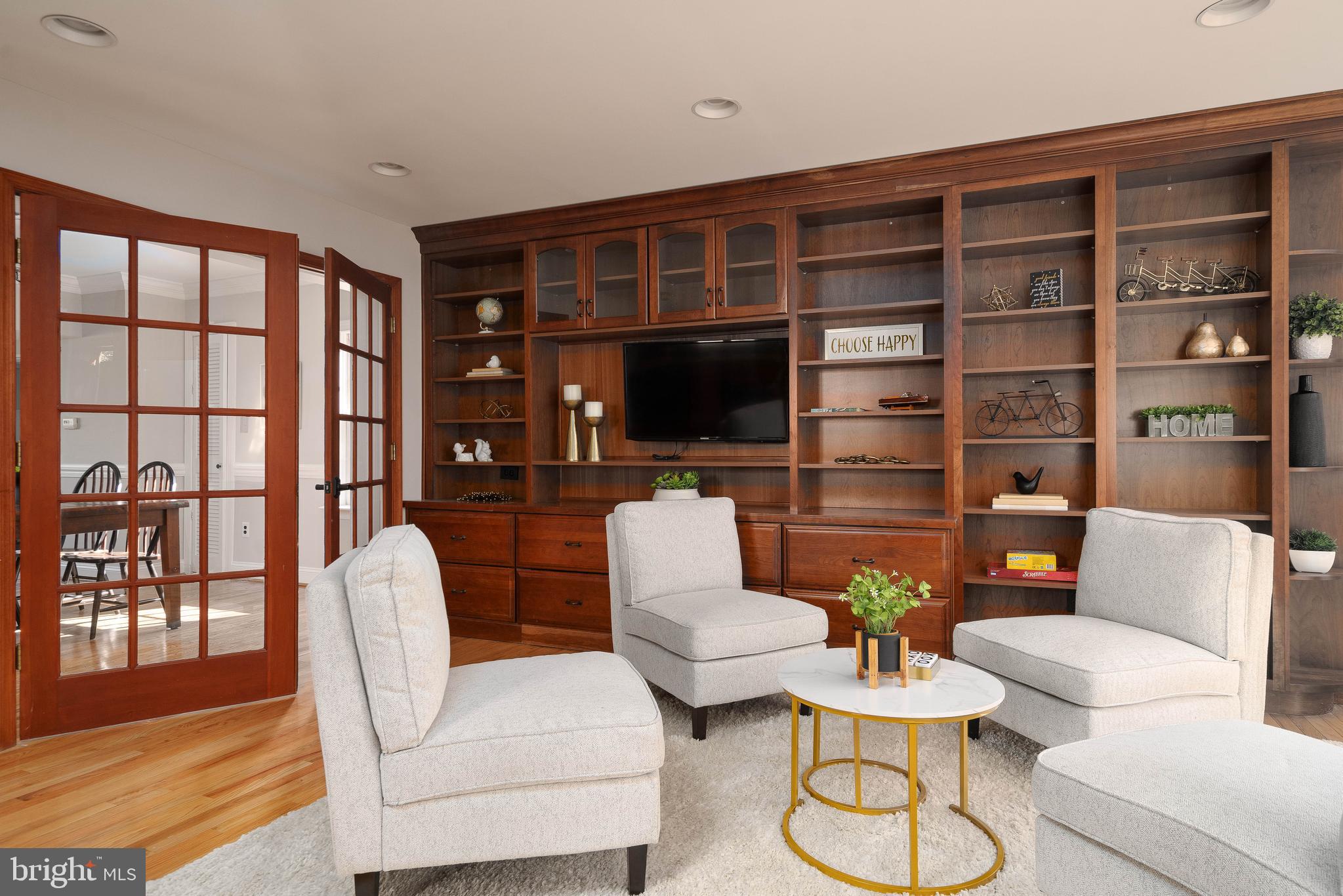 GREENWAY DOWNS - Residential