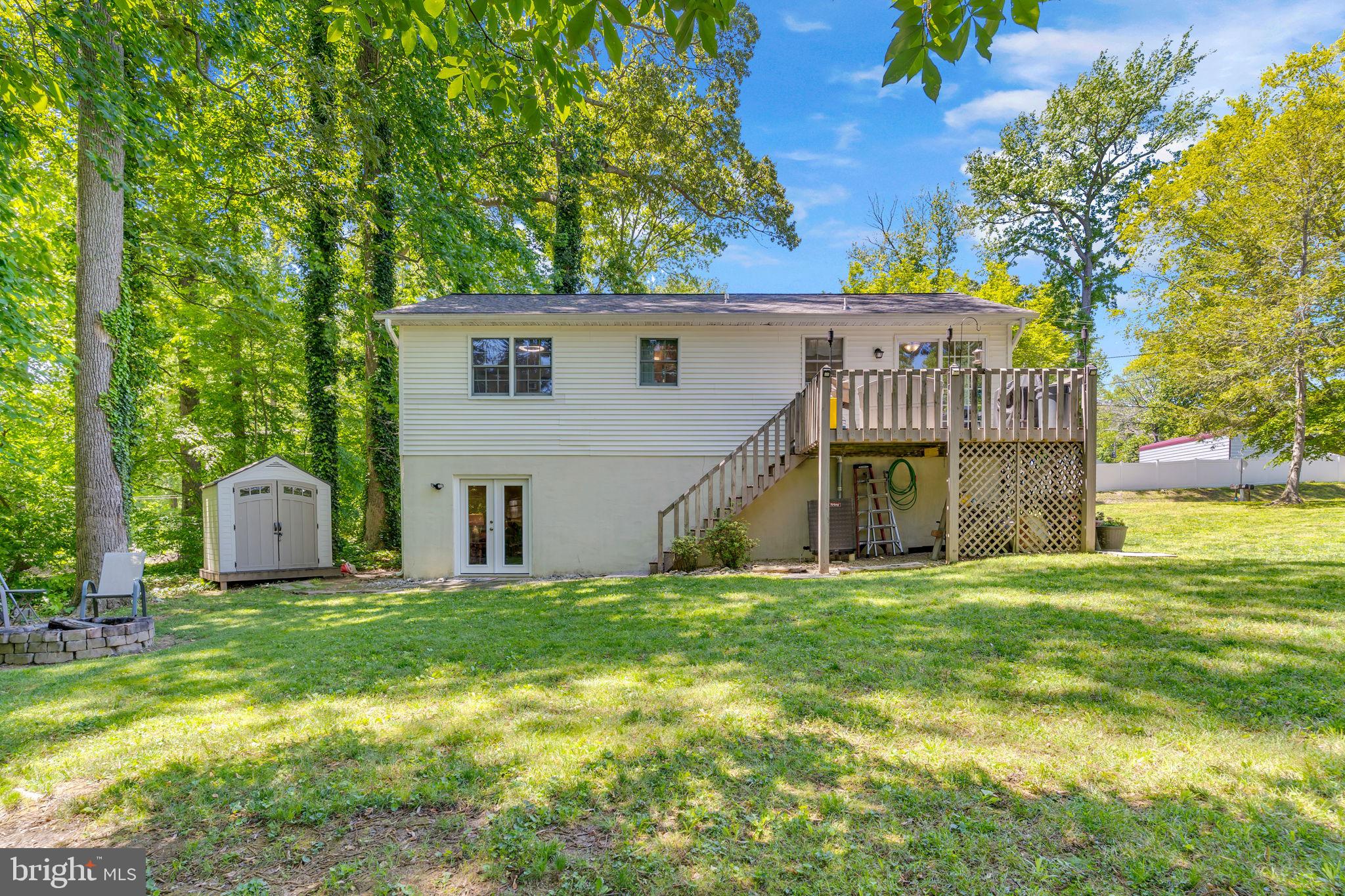 LONG BEACH - Residential