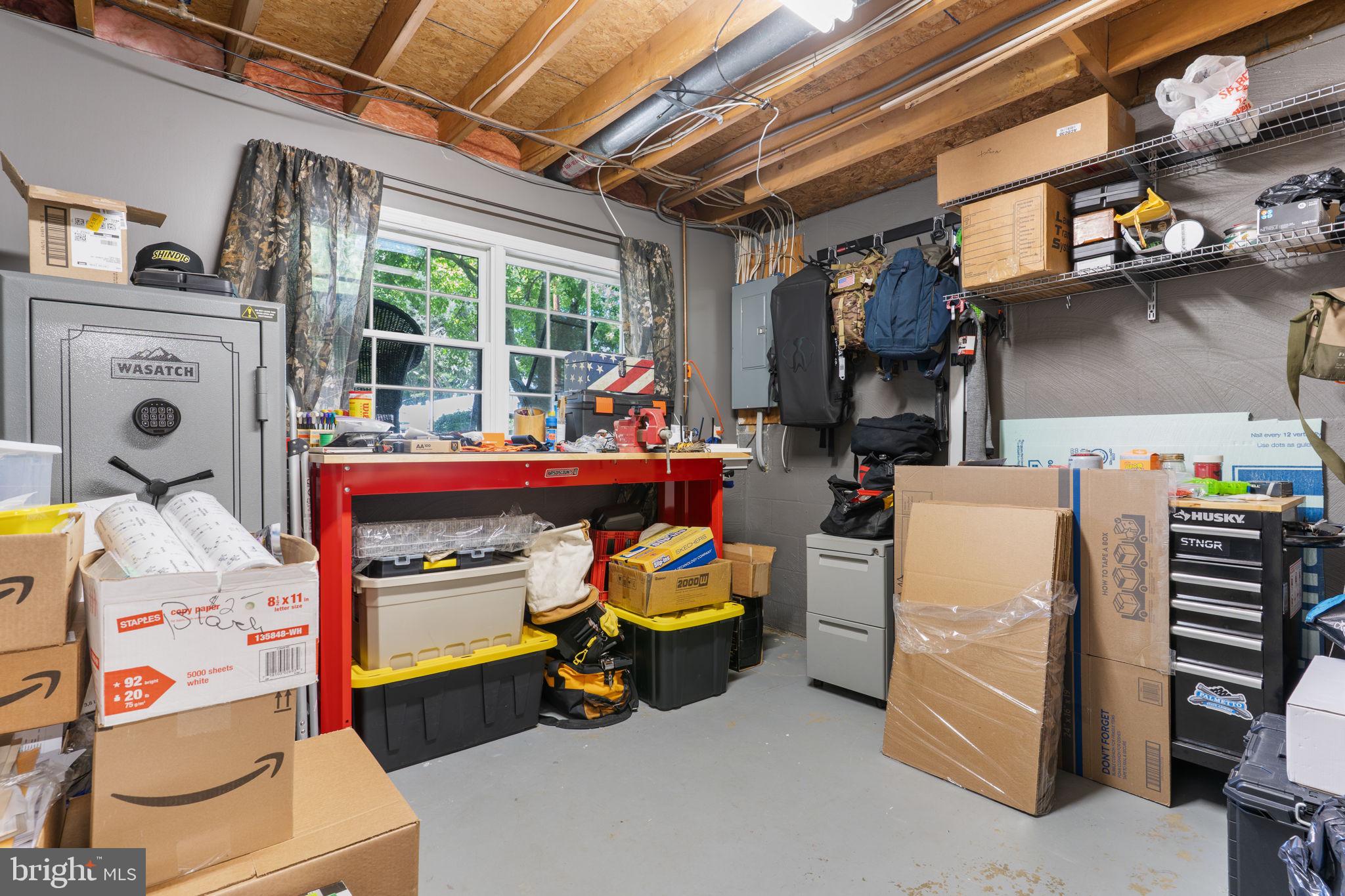 LONG BEACH - Residential