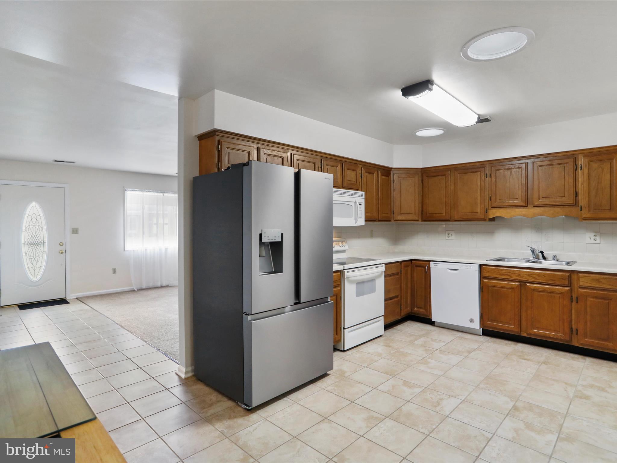 TOWNE OAK VILLAGE - Residential