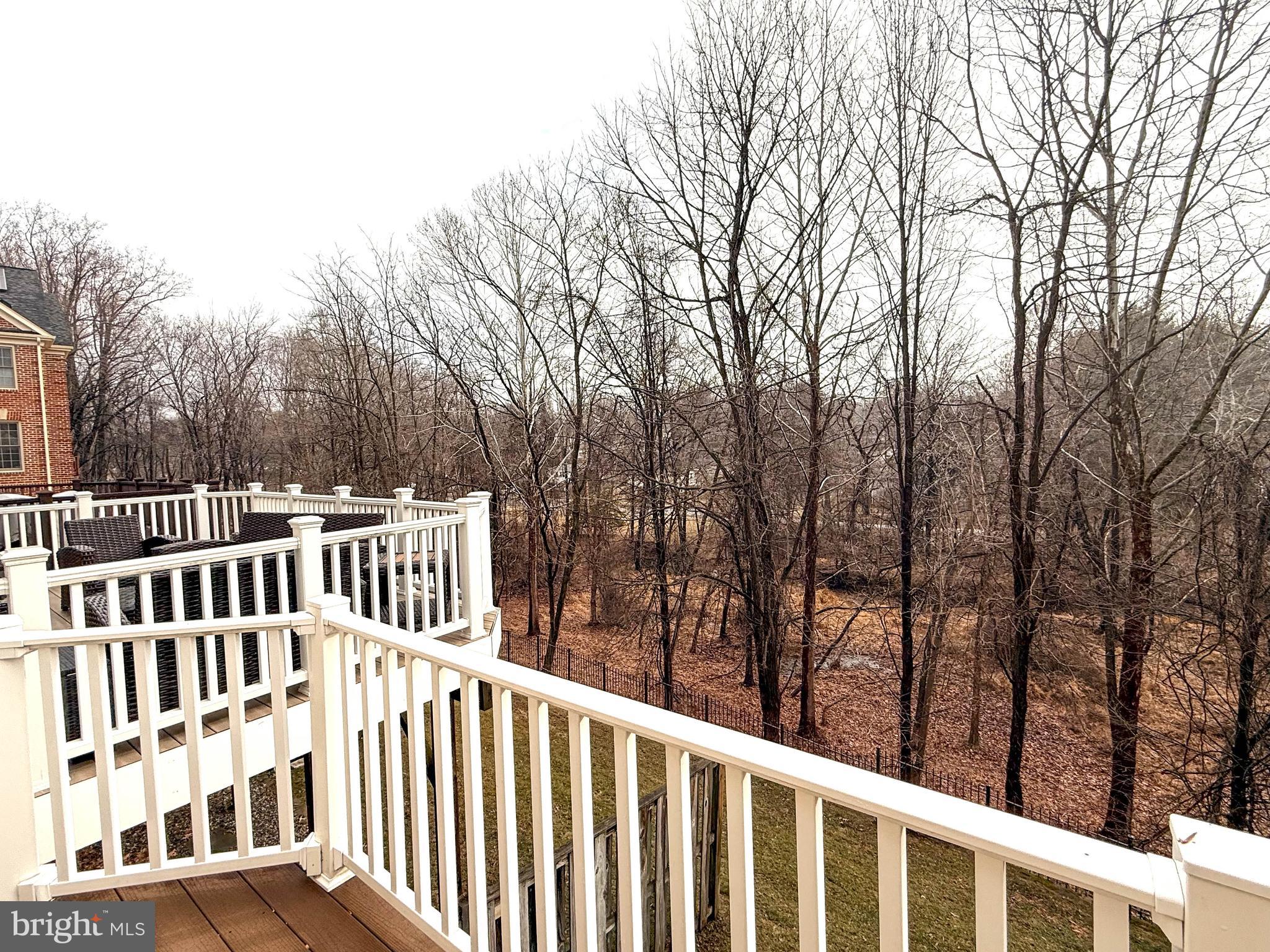 TOWER OAKS - Residential