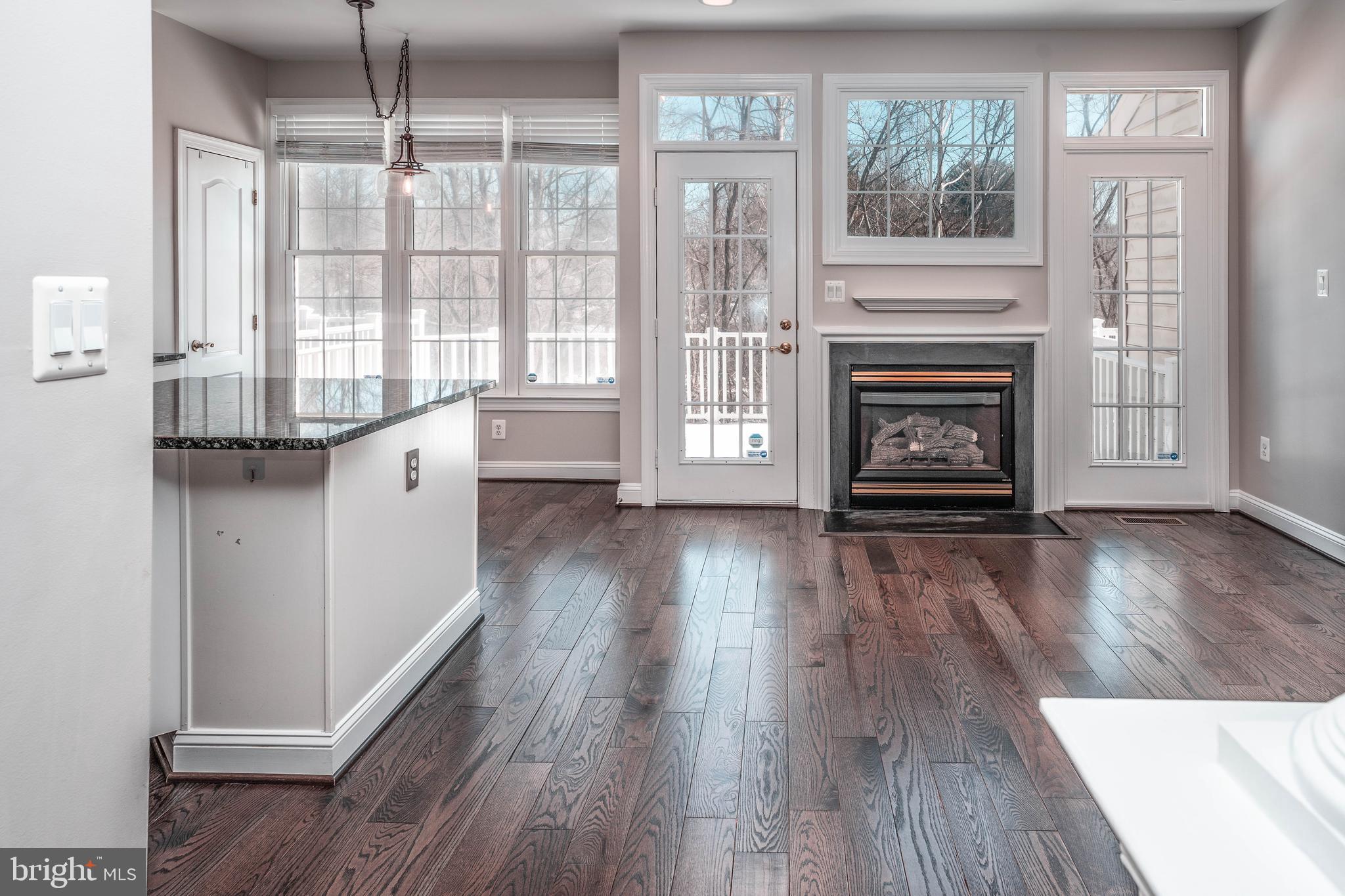 TOWER OAKS - Residential