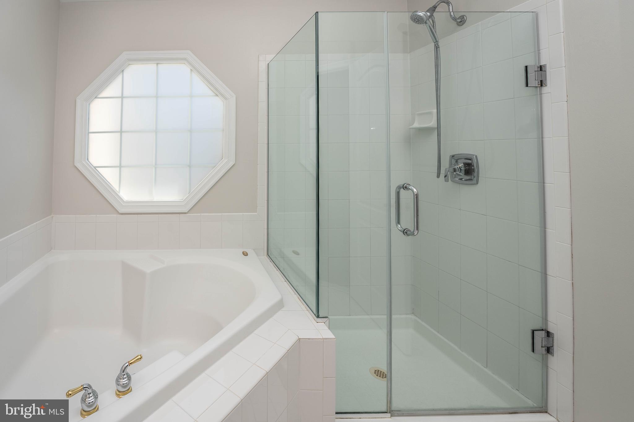 TOWER OAKS - Residential