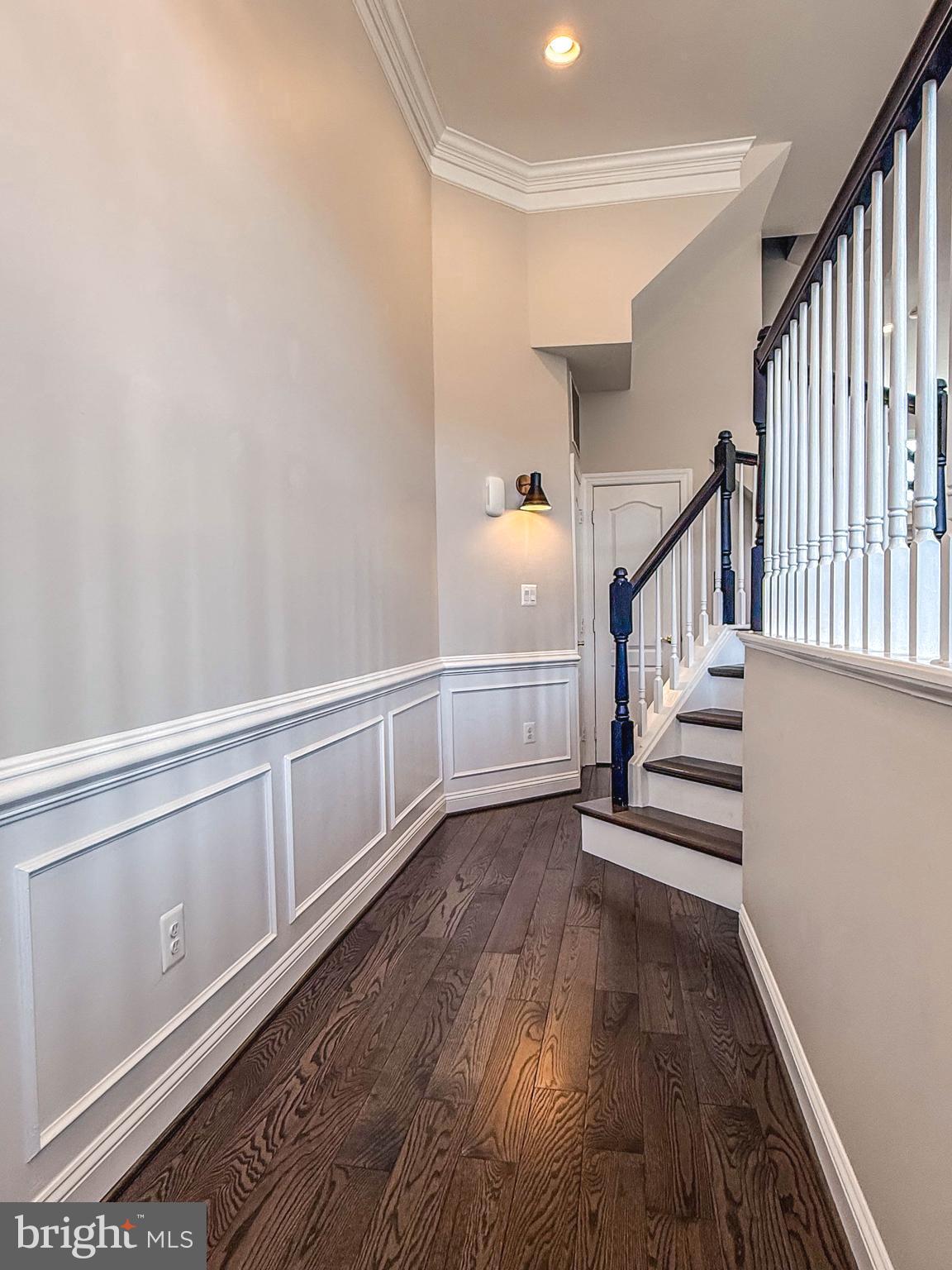 1154 REGAL OAK DRIVE