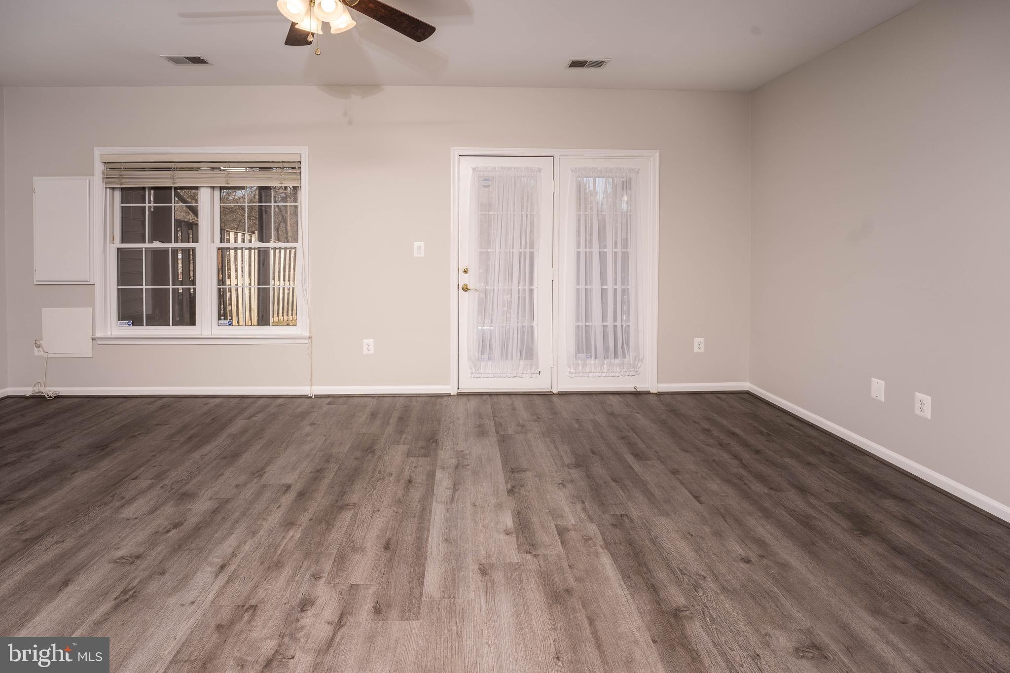 TOWER OAKS - Residential