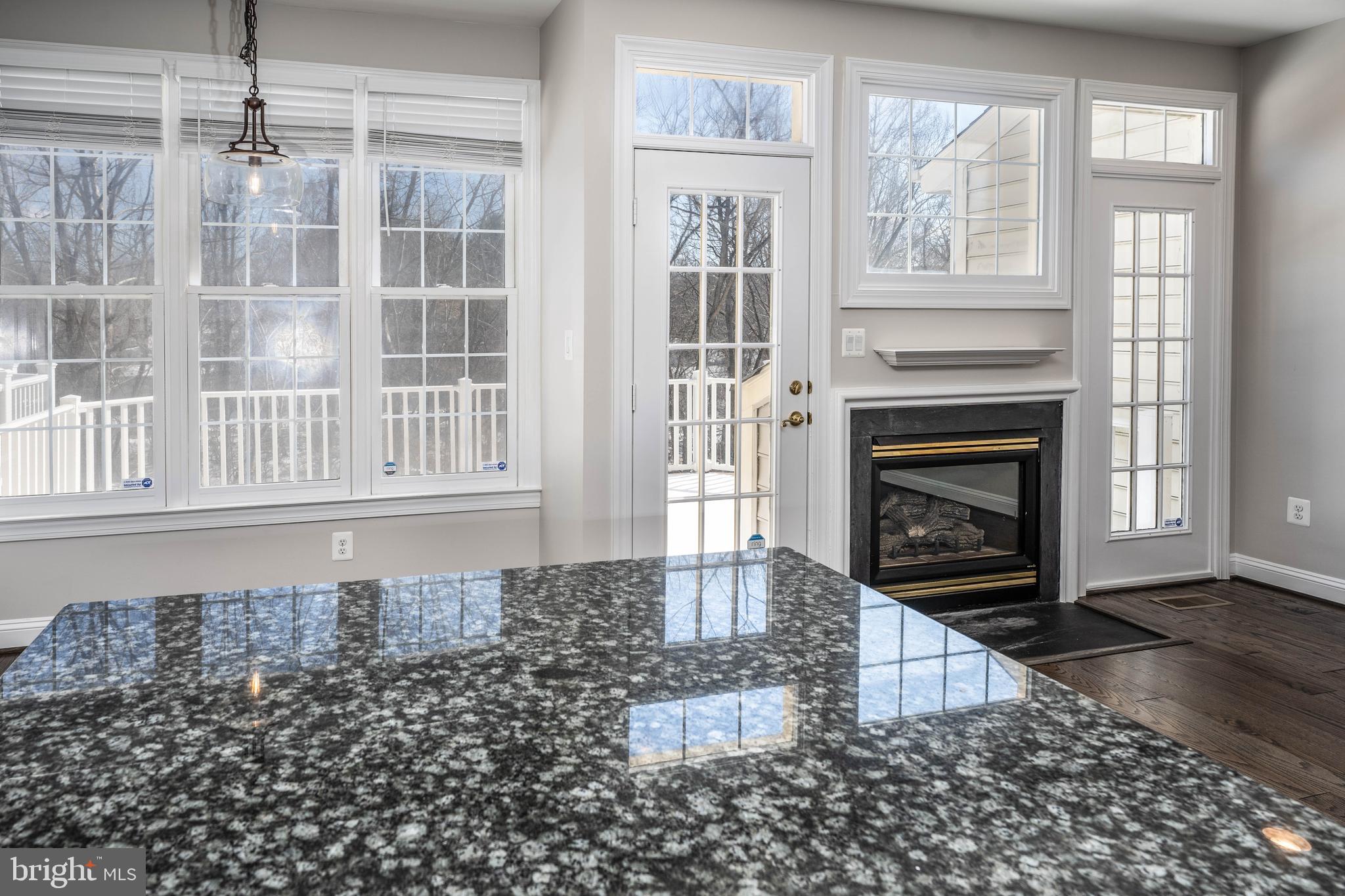 TOWER OAKS - Residential