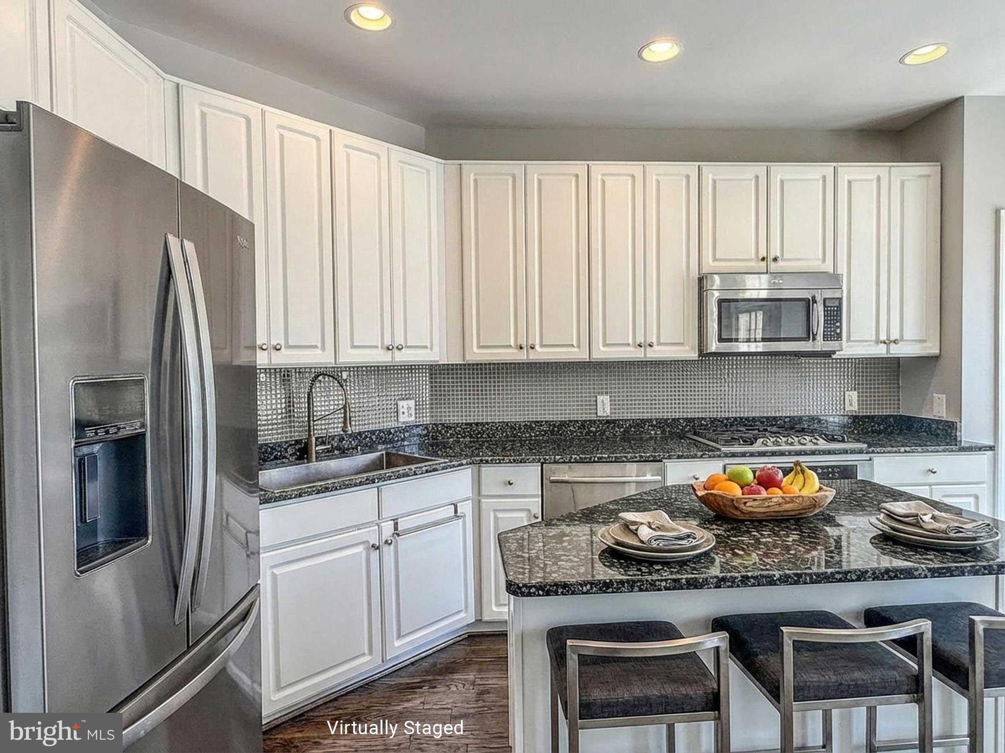 TOWER OAKS - Residential