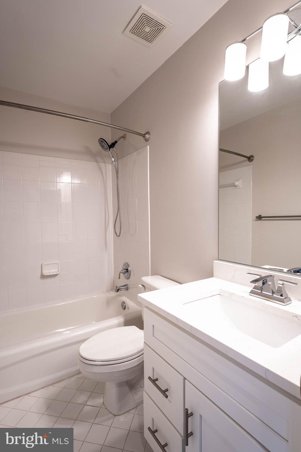 TOWER OAKS - Residential