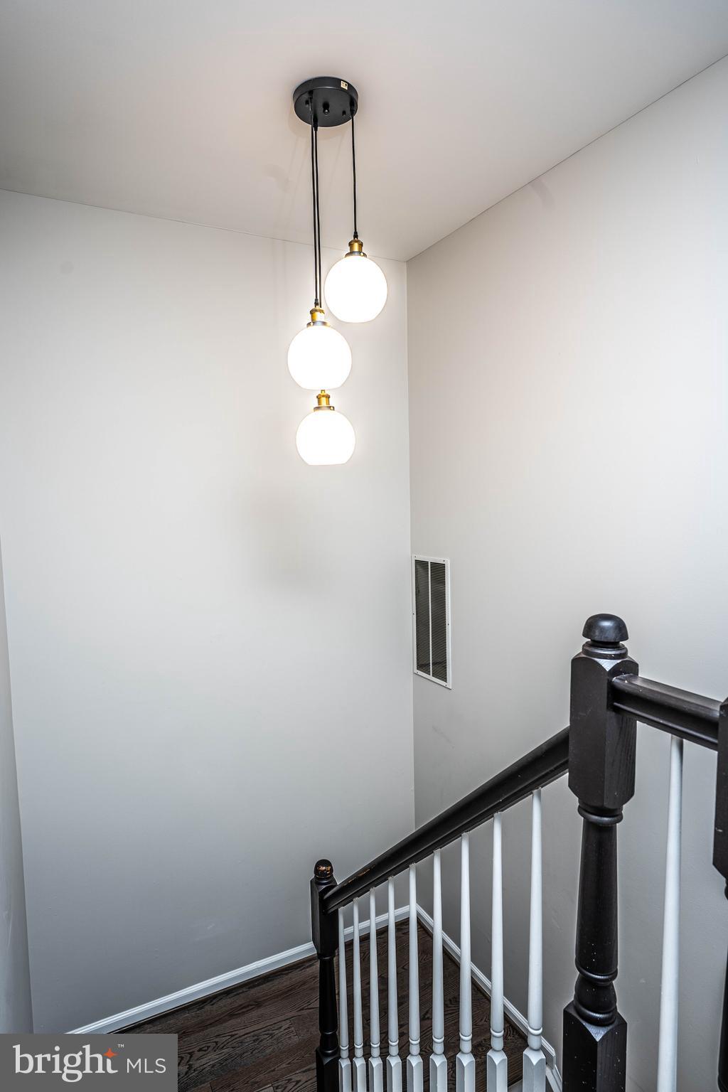 TOWER OAKS - Residential