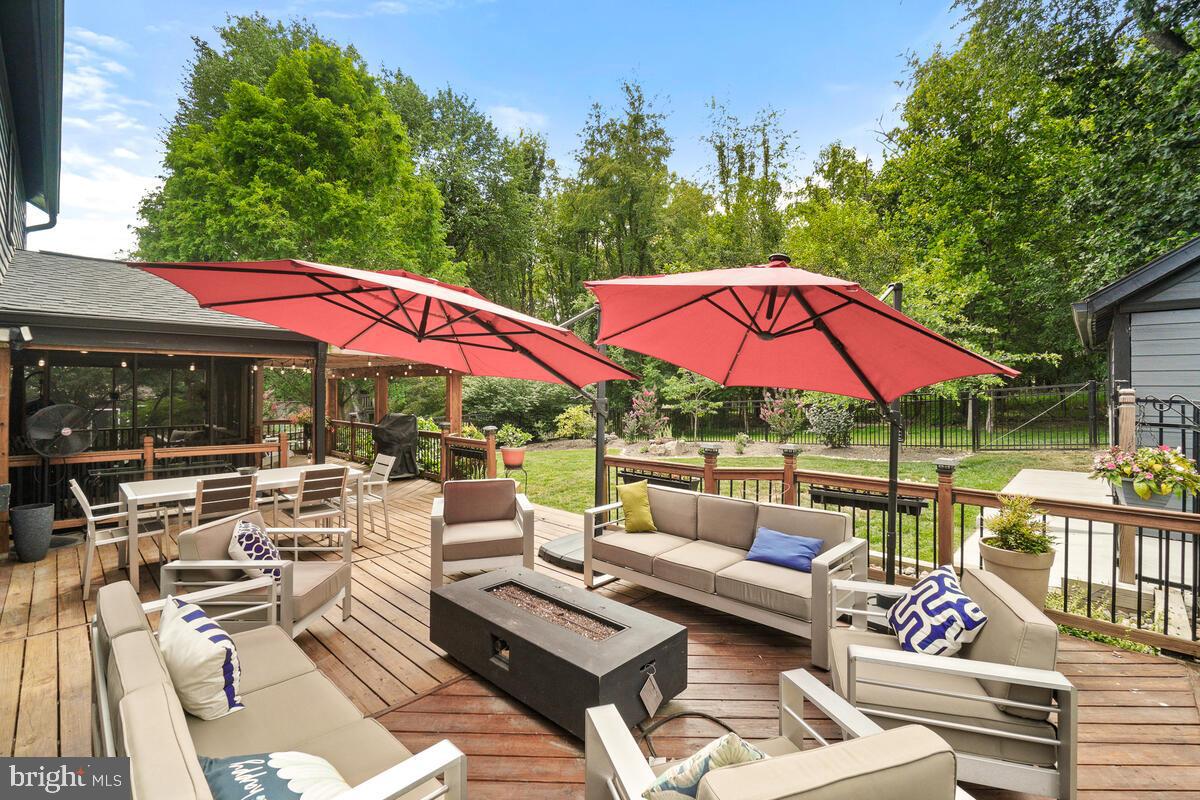 THE MEADOWS - Residential