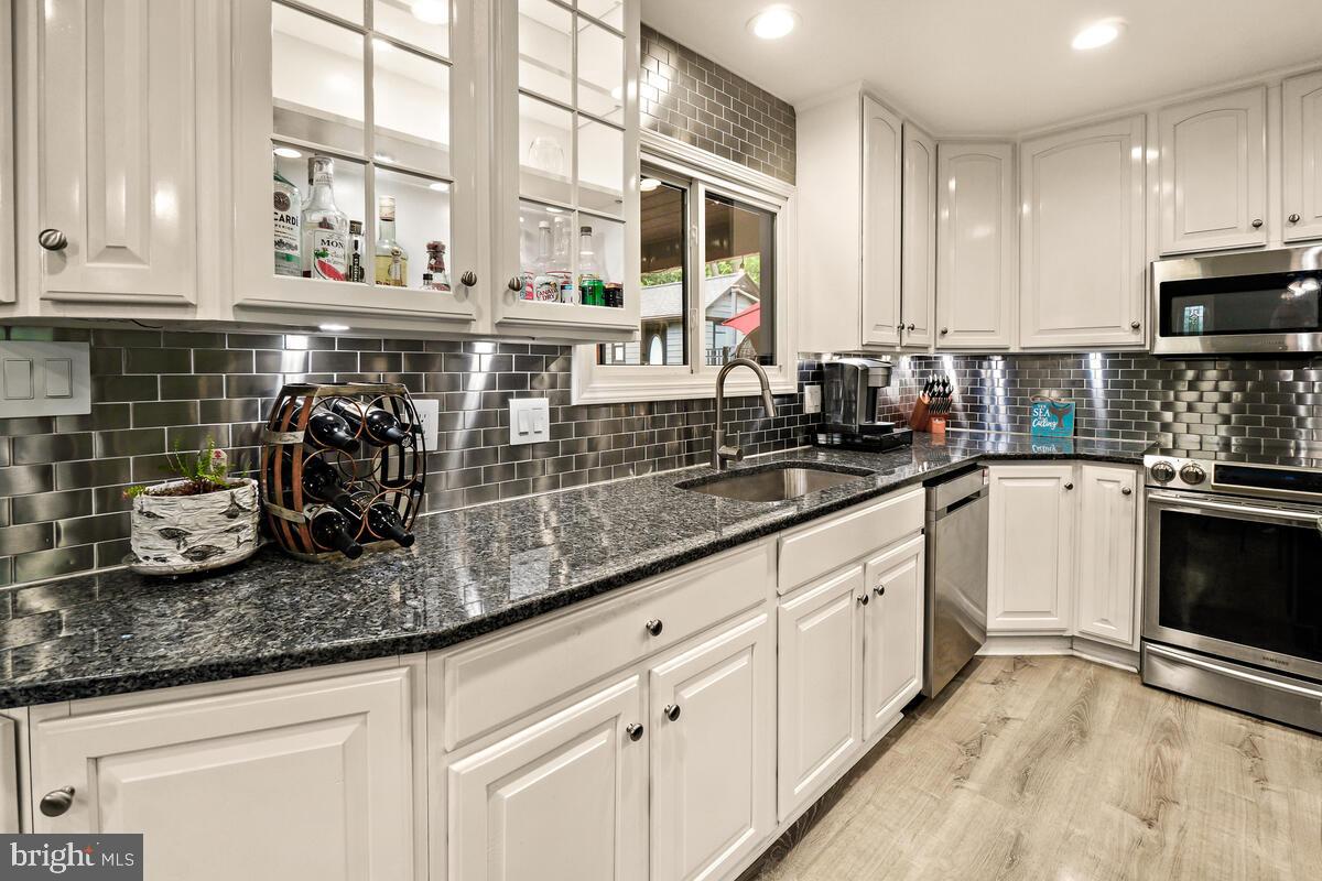 THE MEADOWS - Residential