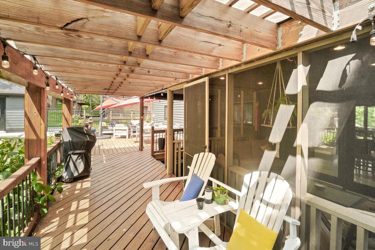 THE MEADOWS - Residential