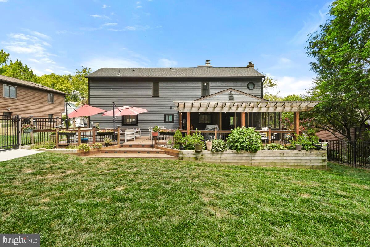 THE MEADOWS - Residential