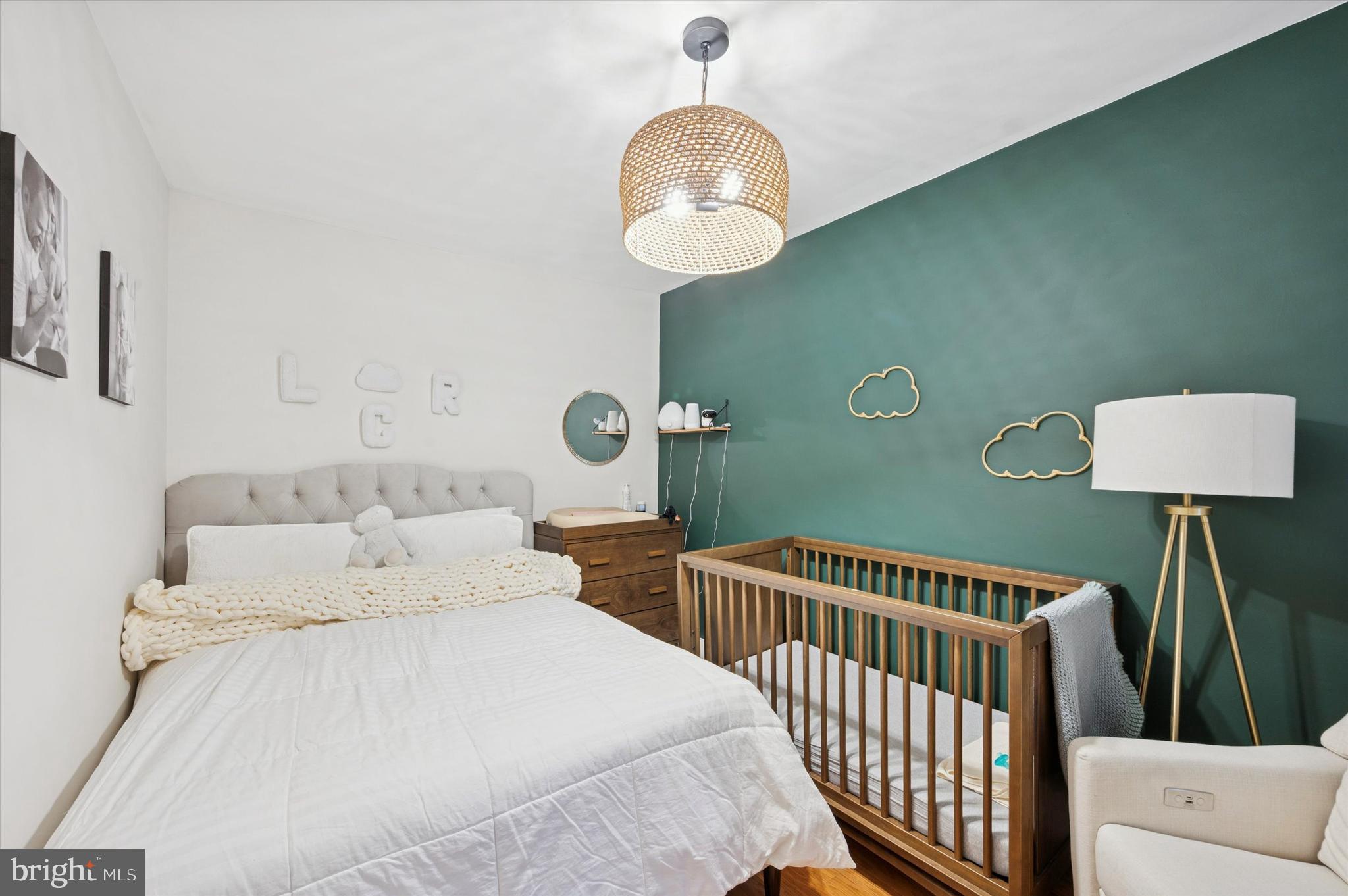 GIRARD ESTATES - Residential