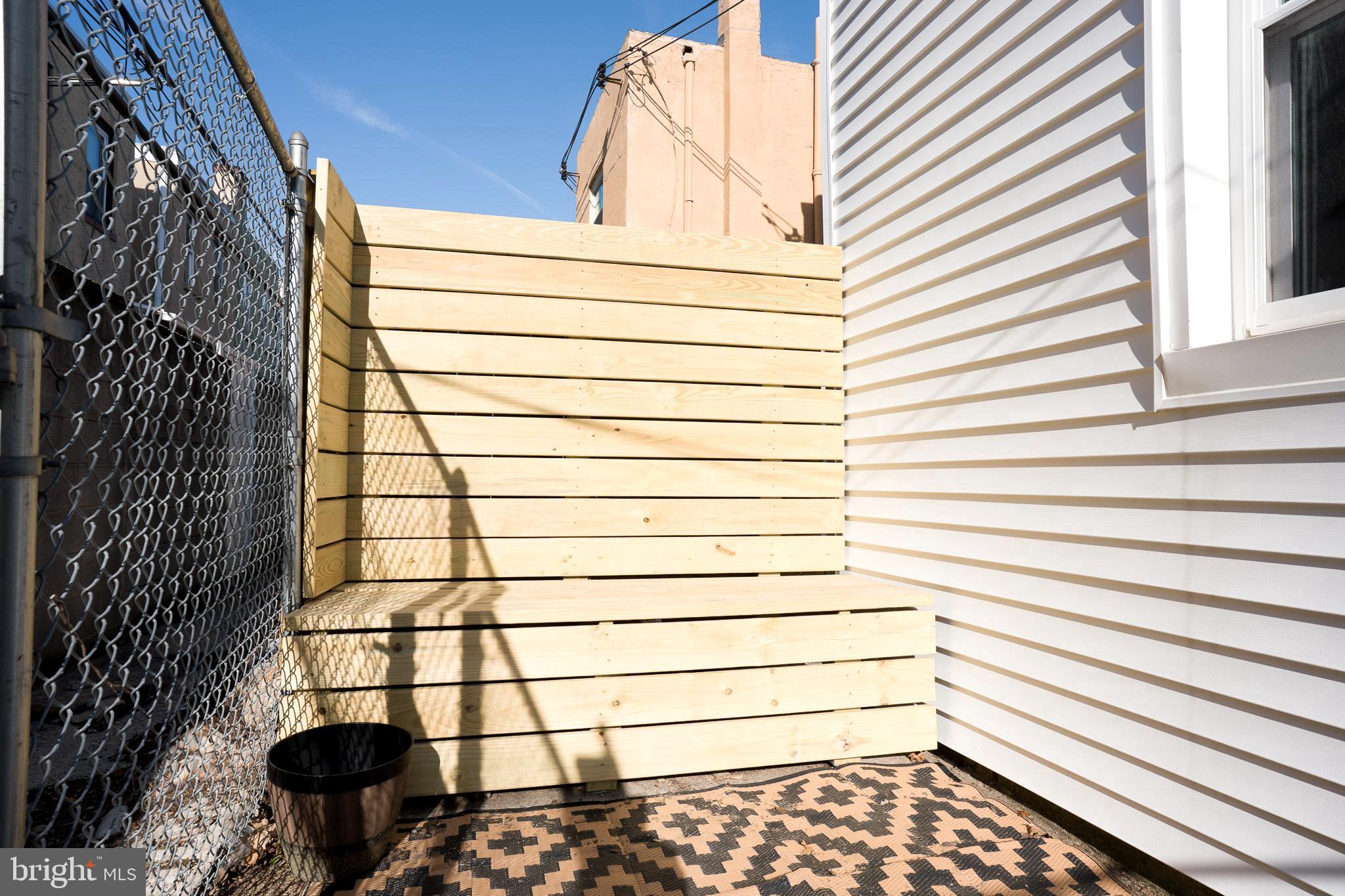 GIRARD ESTATES - Residential